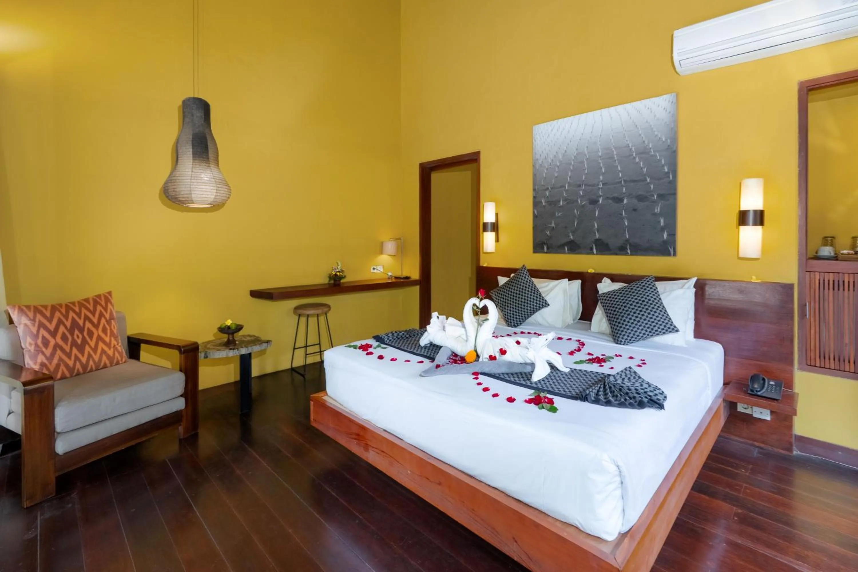 Bedroom, Bed in Temuku Ubud Villas