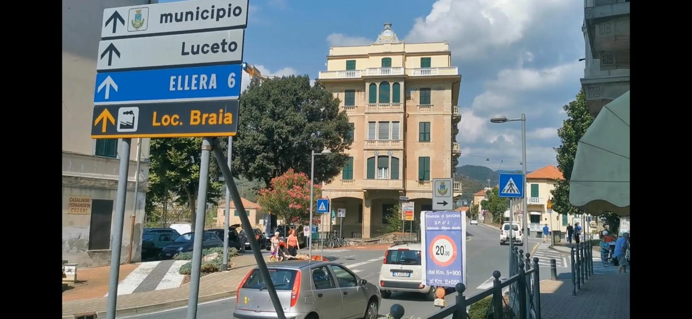 Neighbourhood in Albisola bed and breakfast