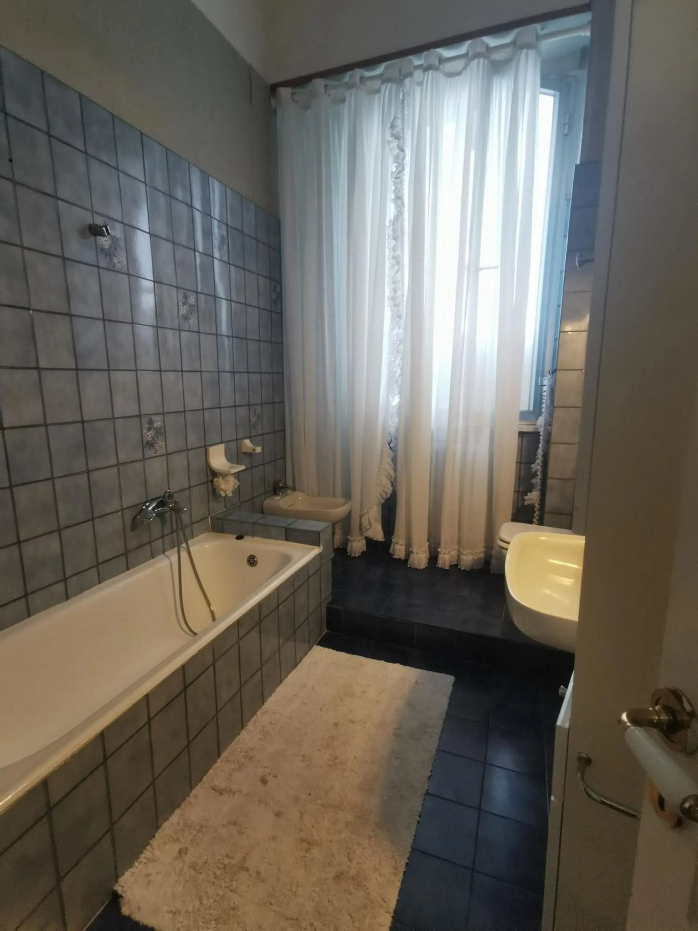 Bathroom in Albisola bed and breakfast