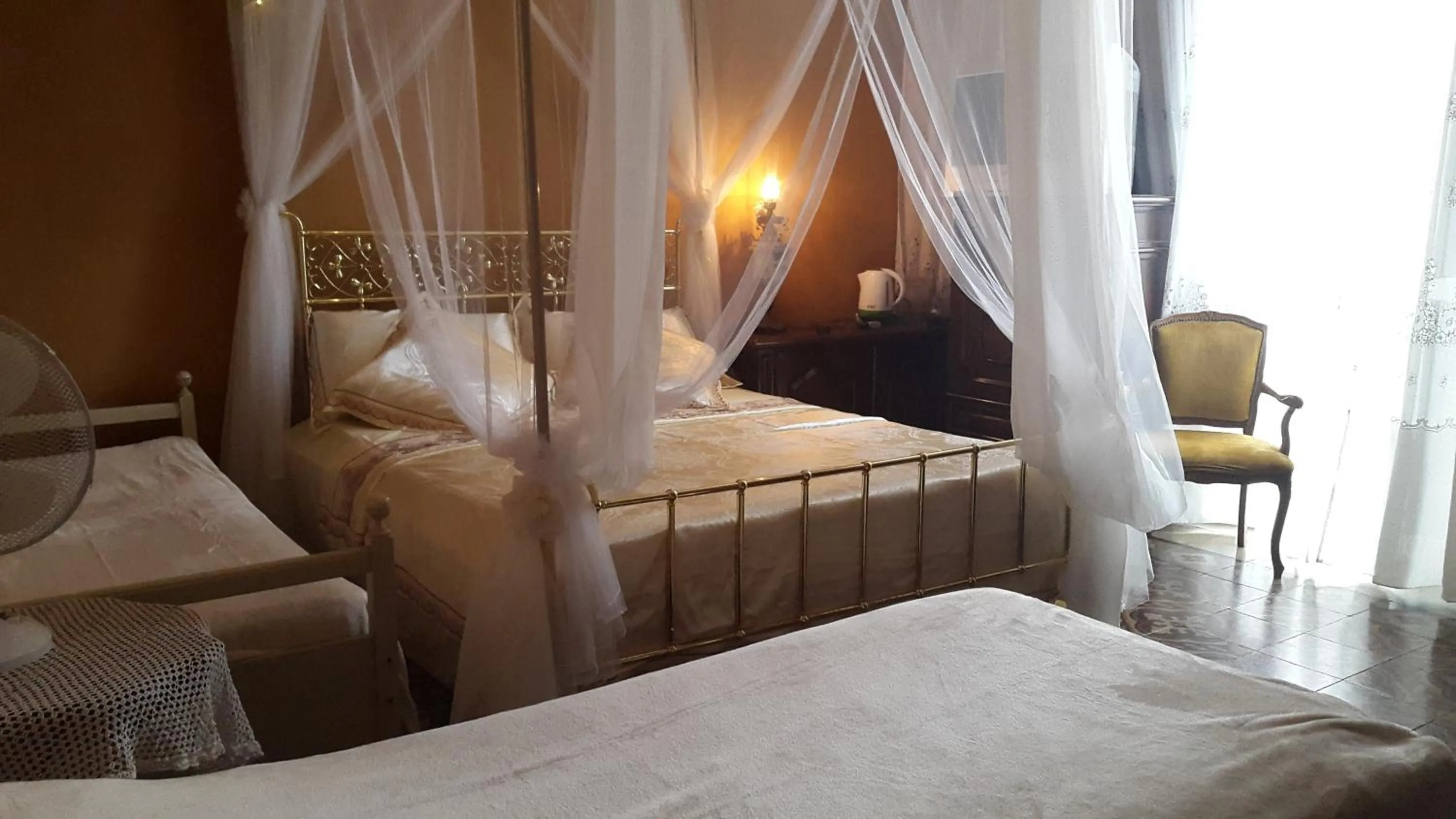 Photo of the whole room, Bed in Albisola bed and breakfast