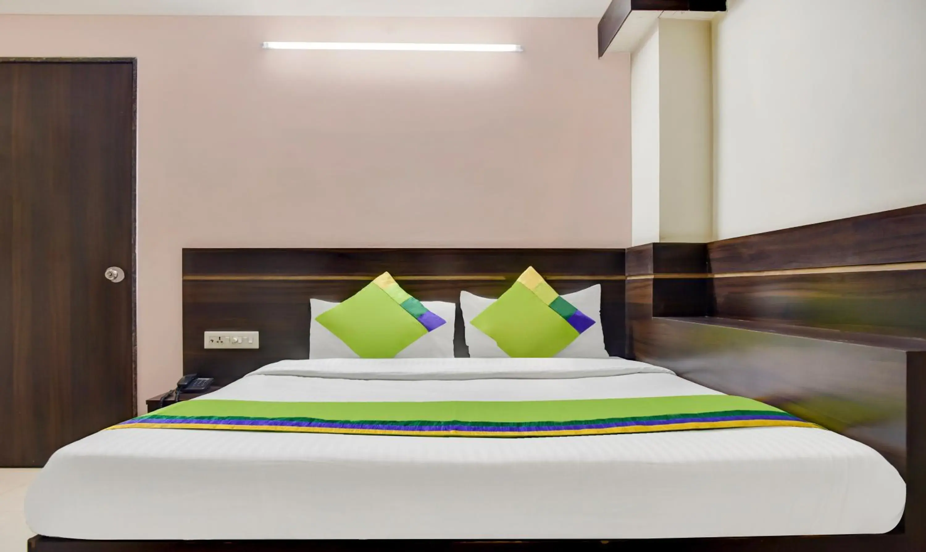 Bedroom, Bed in Treebo Royal Sun Palace MP Nagar Zone 2 Bedroom, Bed in Treebo Royal Sun Palace MP Nagar Zone 2