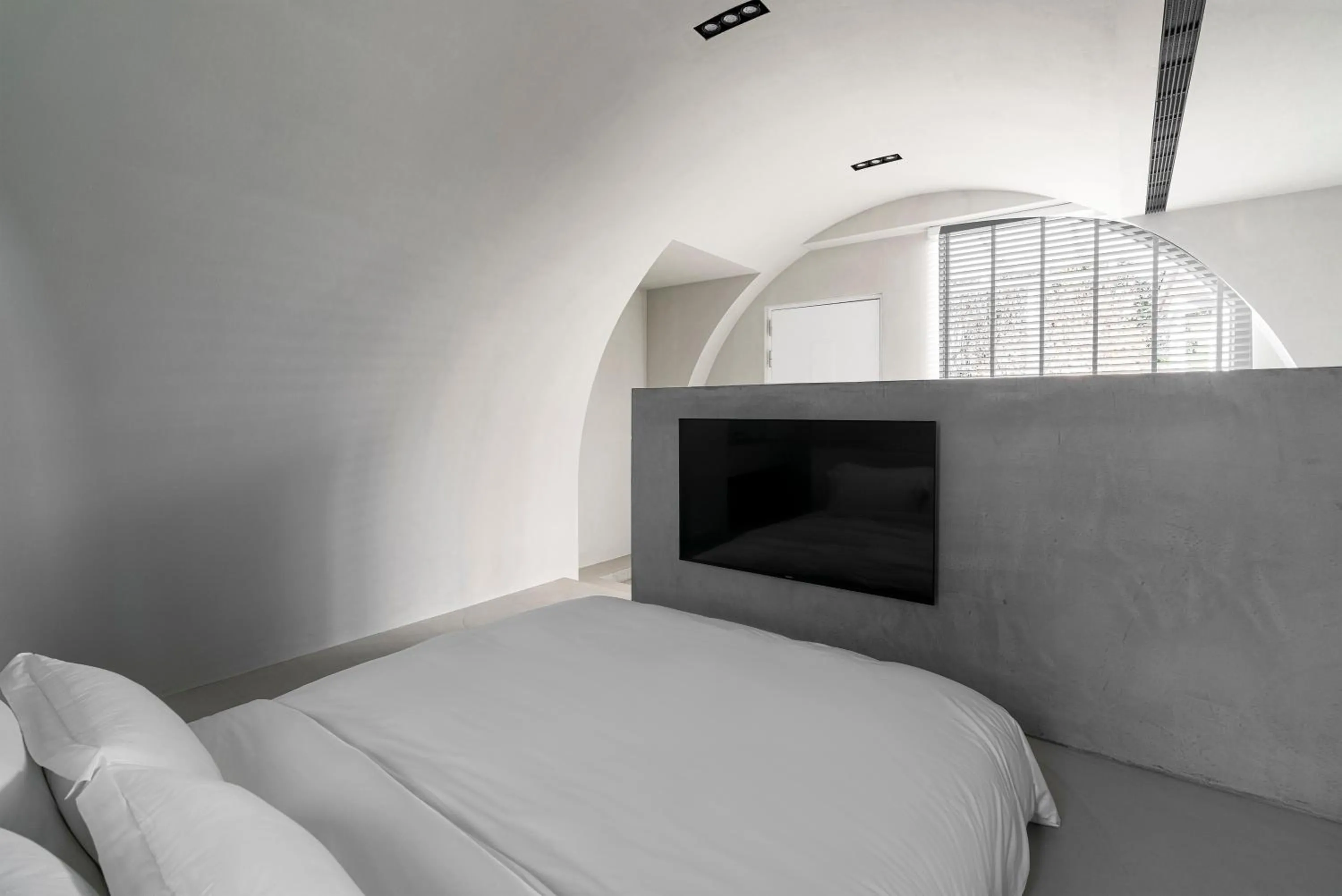 Bed in Yamaki x Shaoguang Stay