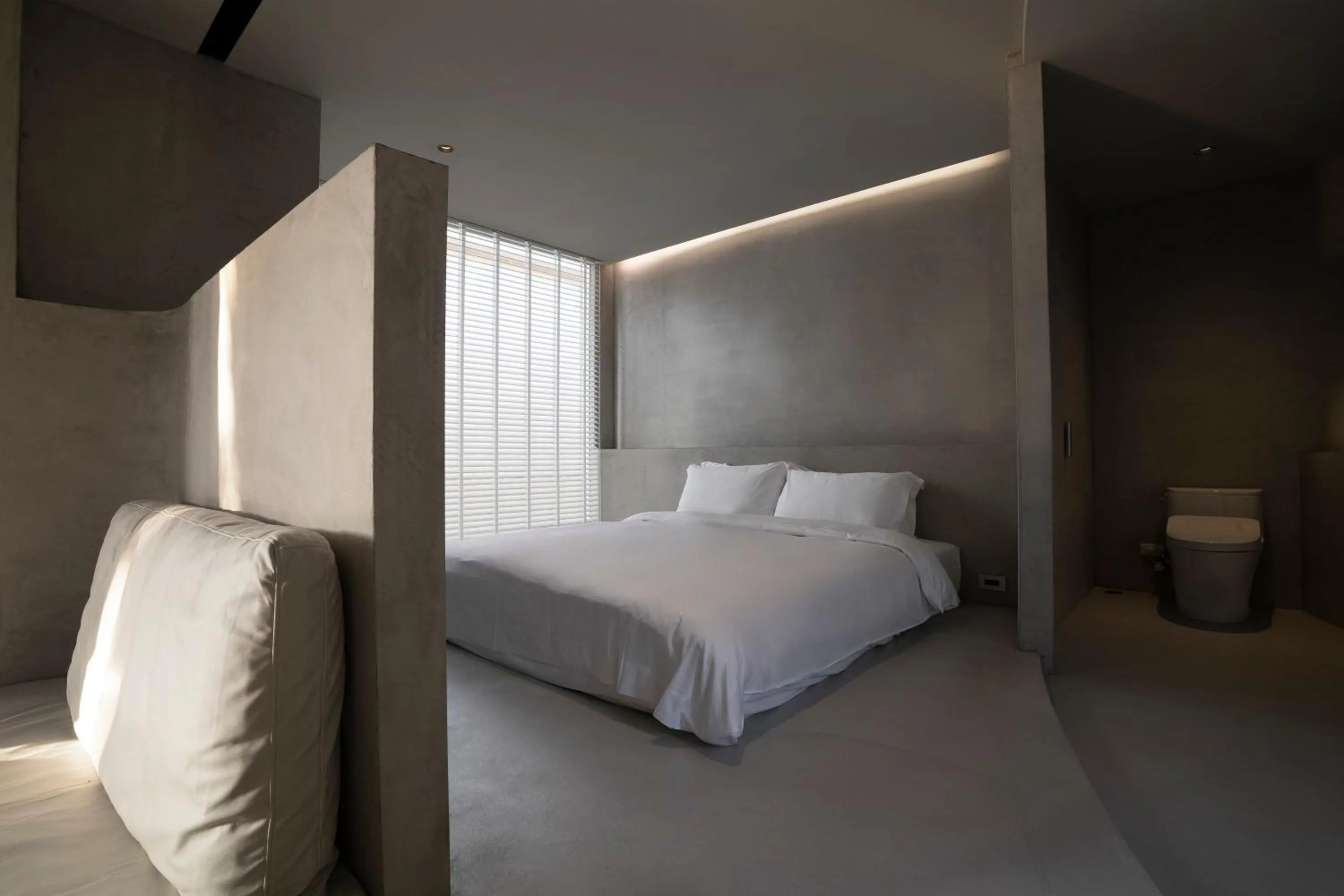 Bed in Yamaki x Shaoguang Stay