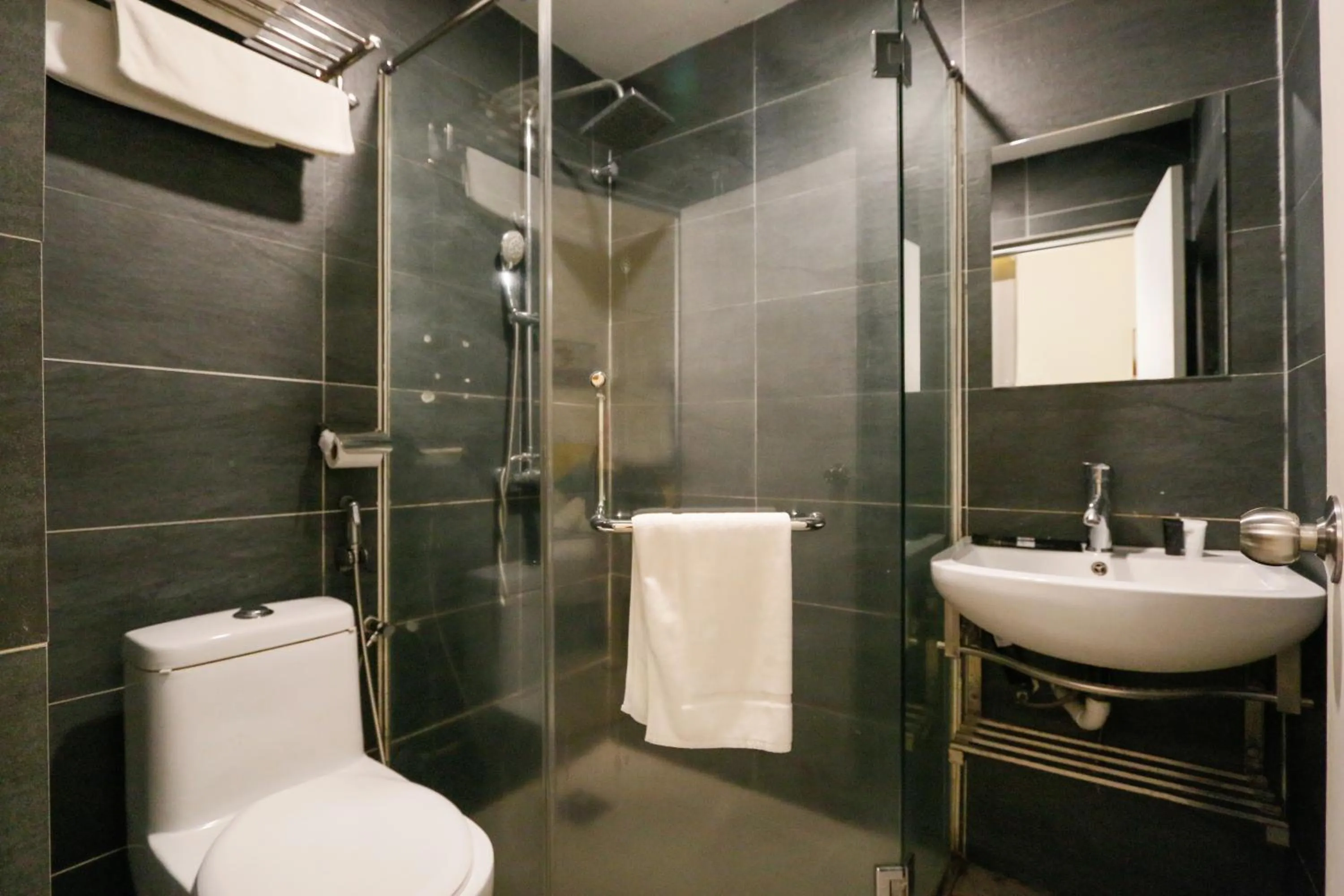Bathroom in Golden Roof Hotel Sunway Ipoh