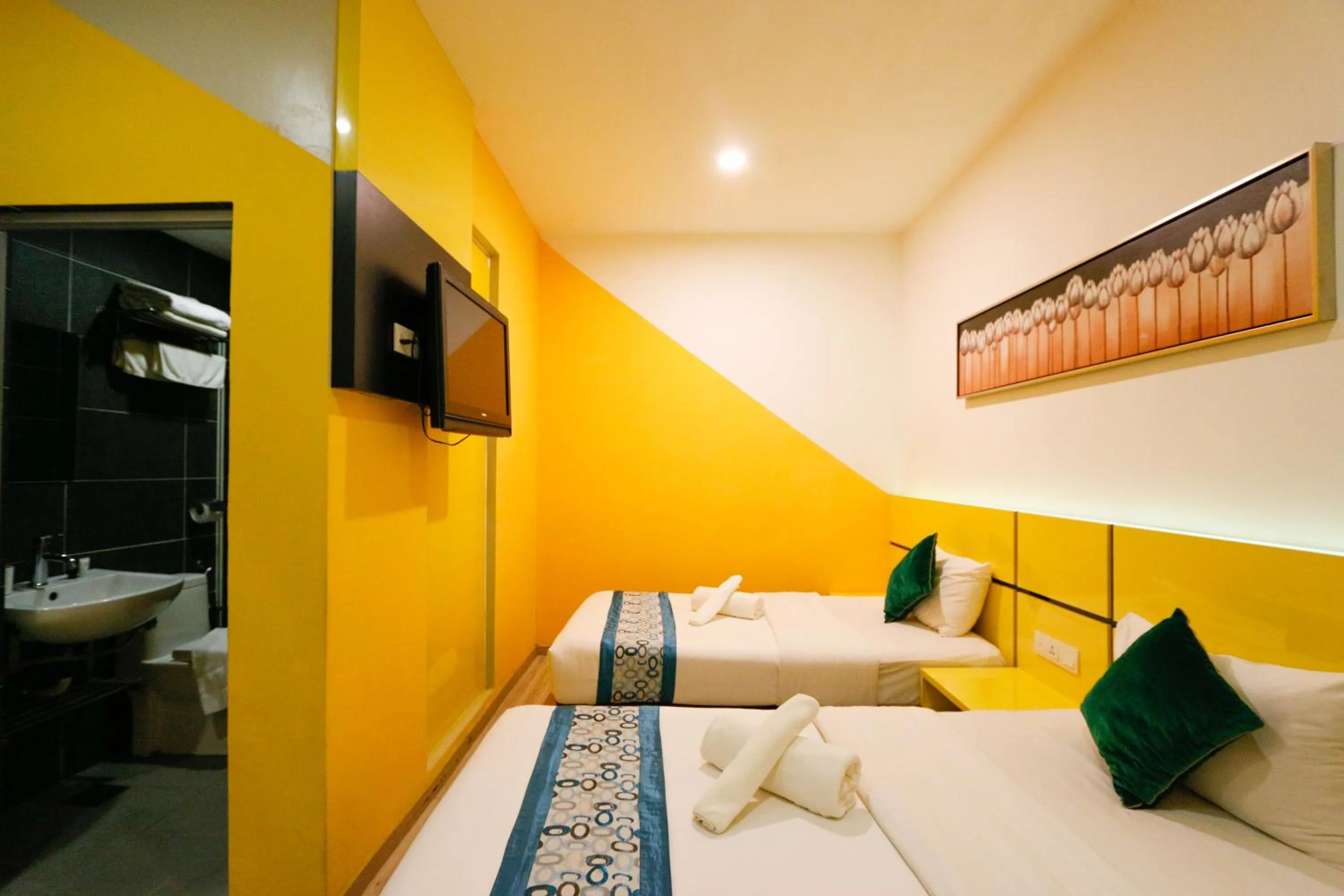Bedroom, Bed in Golden Roof Hotel Sunway Ipoh