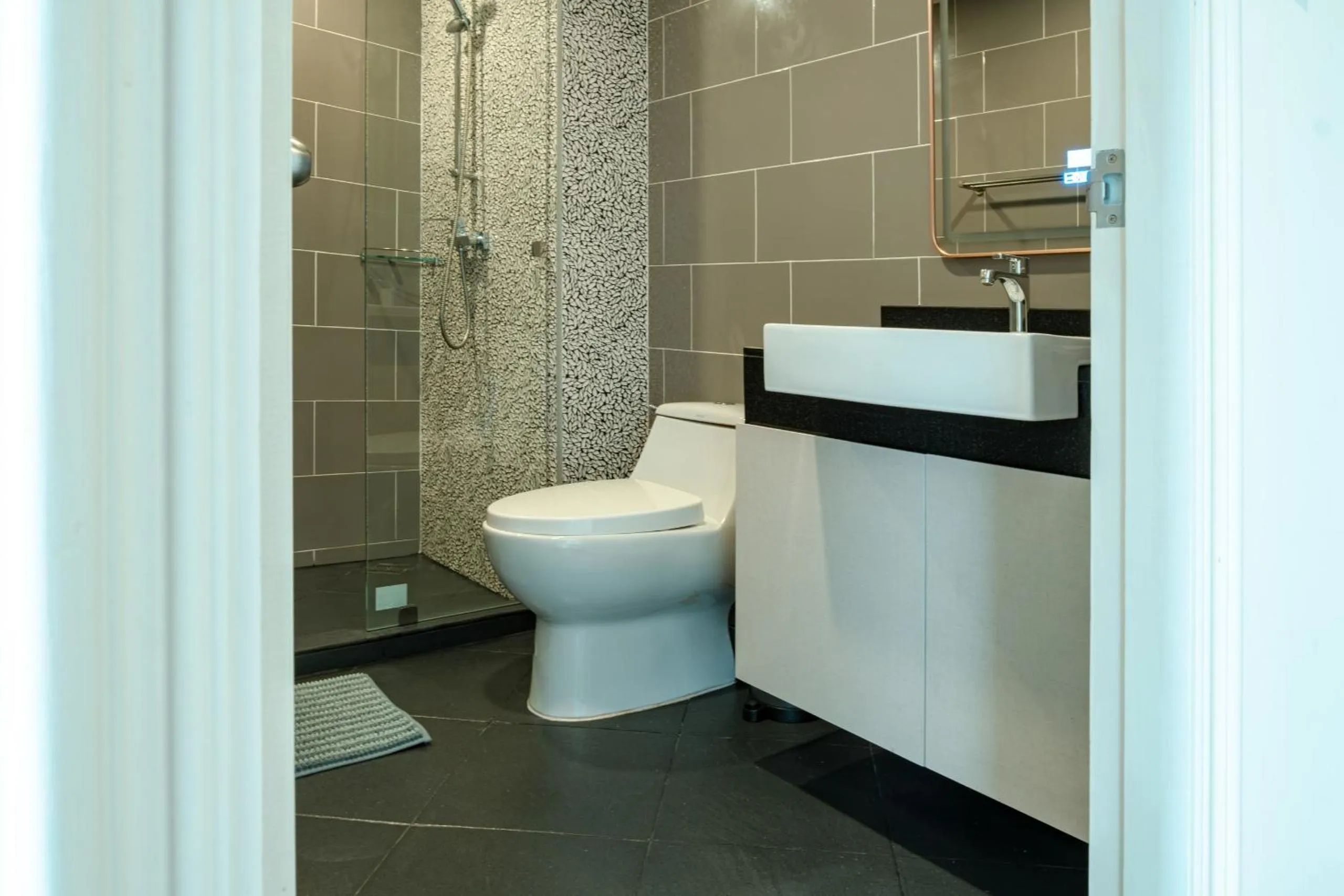 Shower in The Terraza Condotel