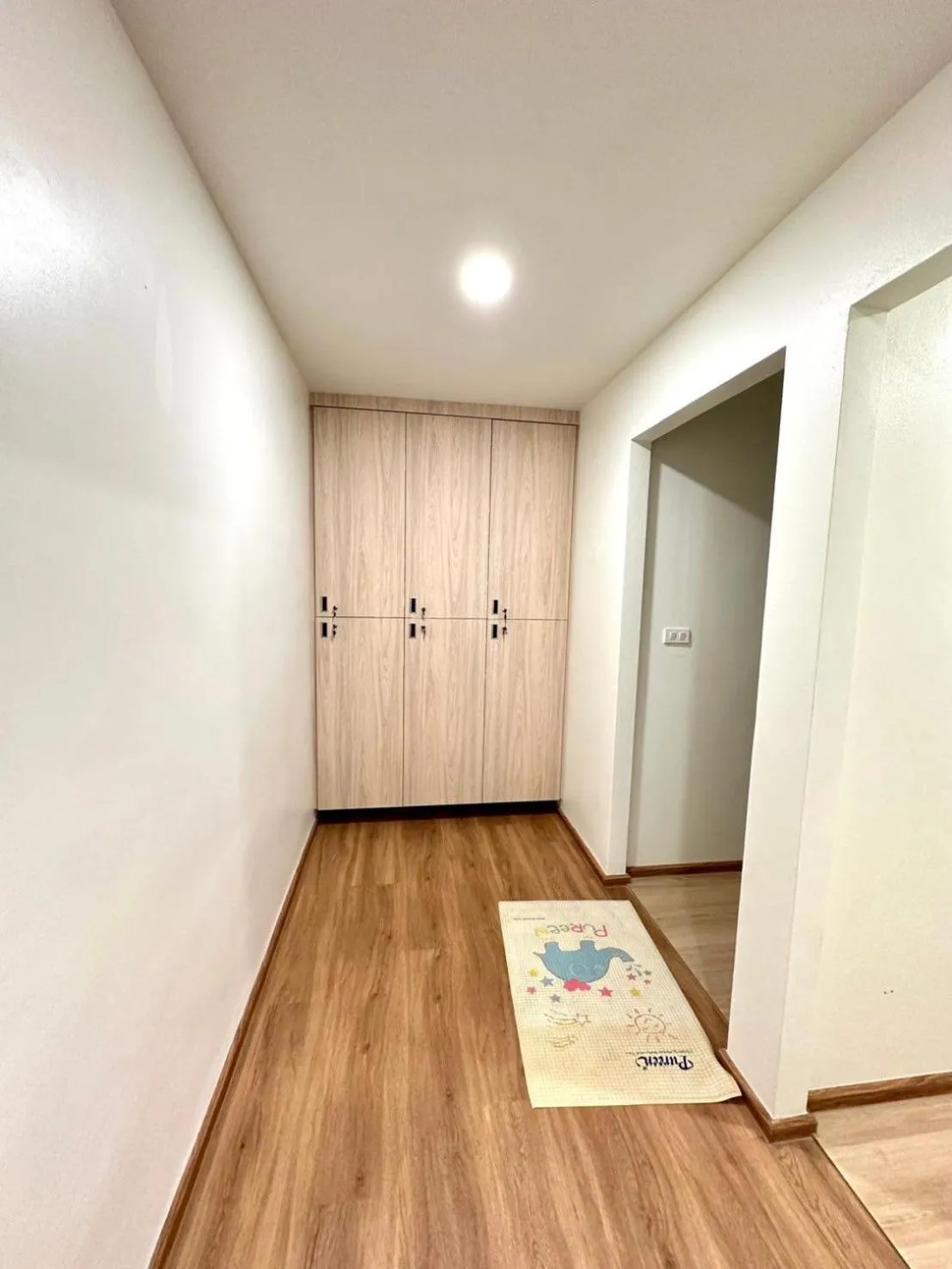 wardrobe in The Terraza Condotel