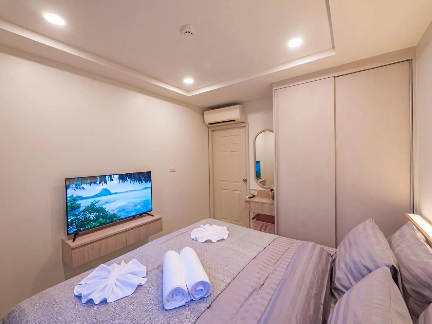 Bed in The Terraza Condotel