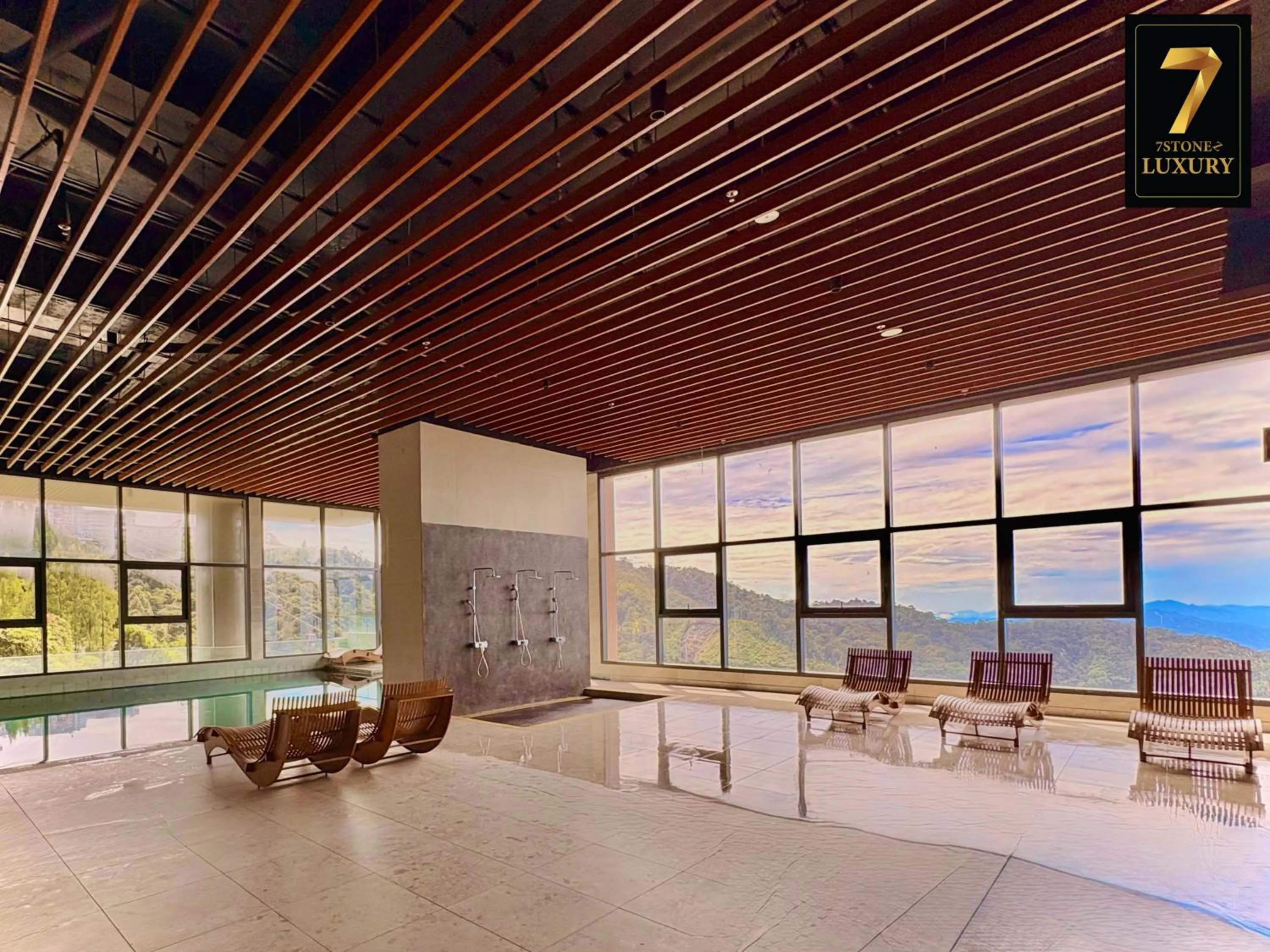 Pool view in 7Stonez Luxury ANTARA RESIDENCE Genting Highlands