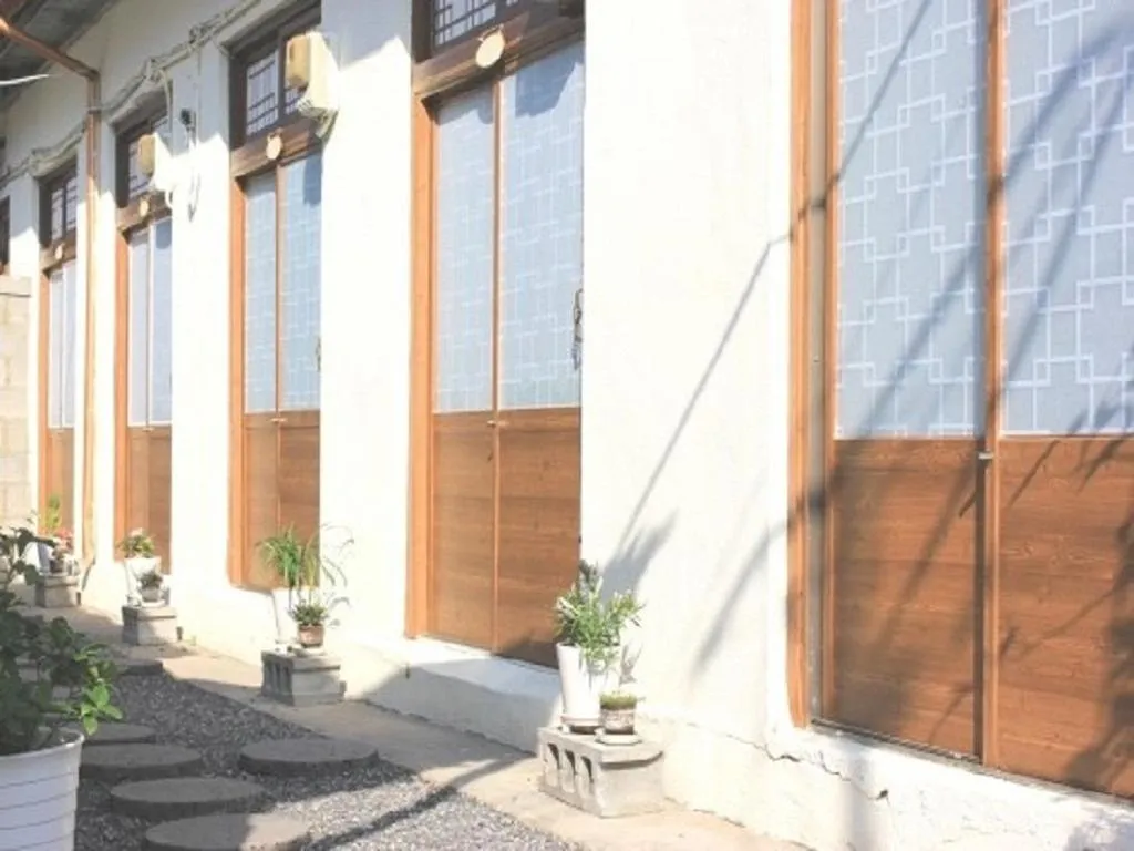 Facade/entrance in Dodam