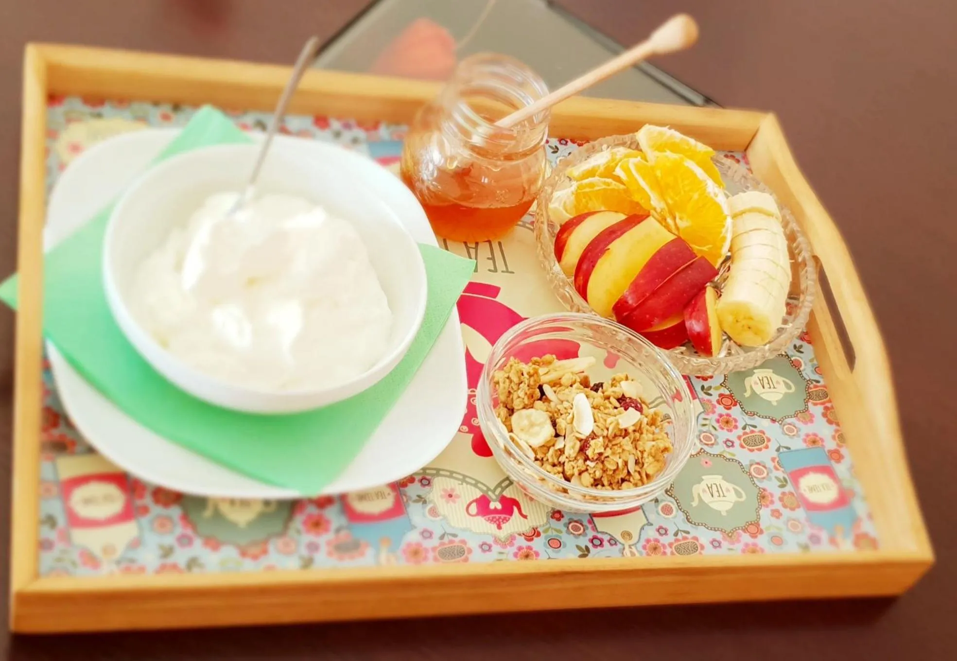 Breakfast in Vicky's Garden