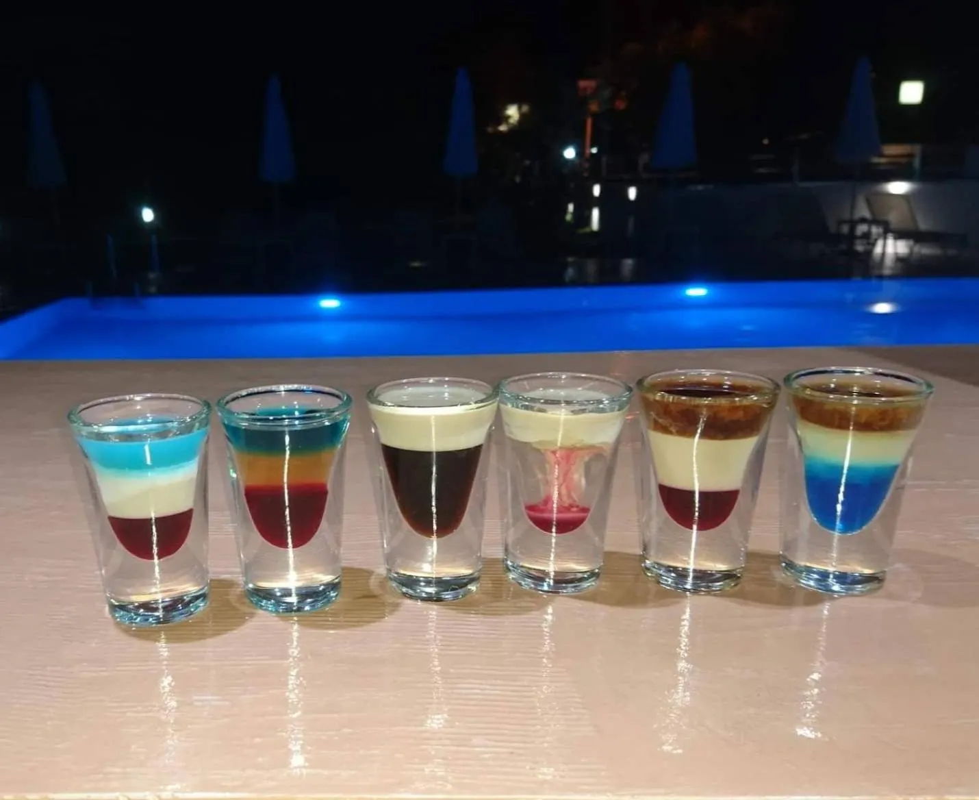 Alcoholic drinks in Vicky's Garden