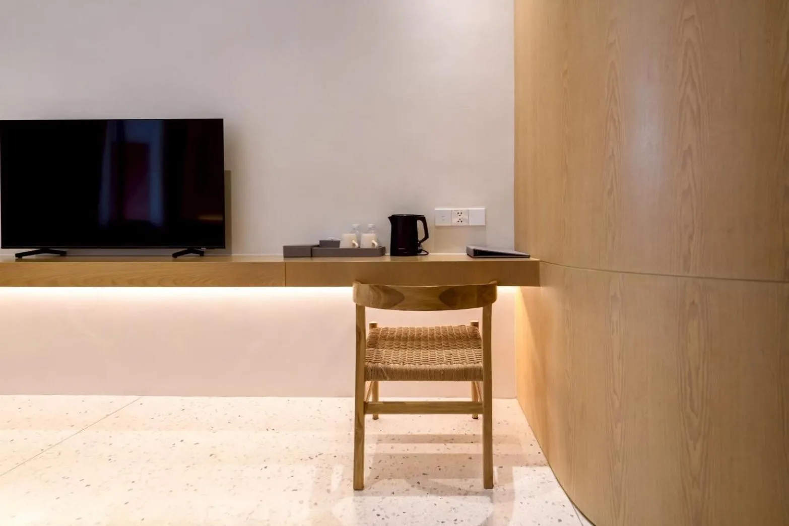 Coffee/tea facilities in Odina Hotel