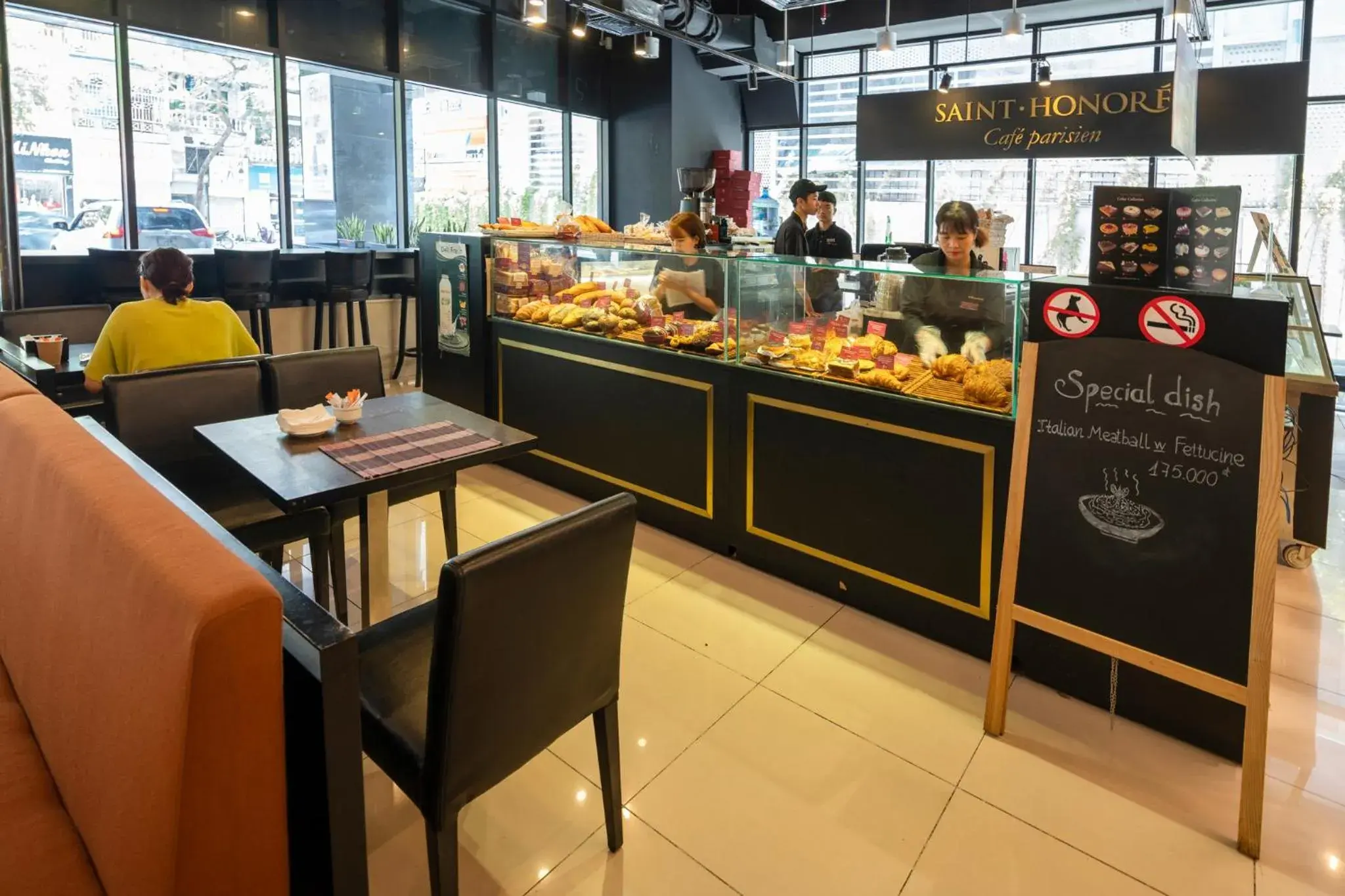 Restaurant/places to eat in Lancaster Hanoi Service Apartment Restaurant/places to eat in Lancaster Hanoi Service Apartment