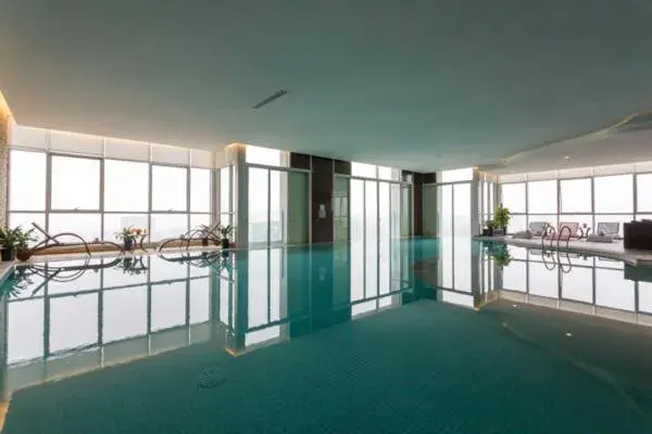 Swimming pool in Lancaster Hanoi Service Apartment Swimming pool in Lancaster Hanoi Service Apartment