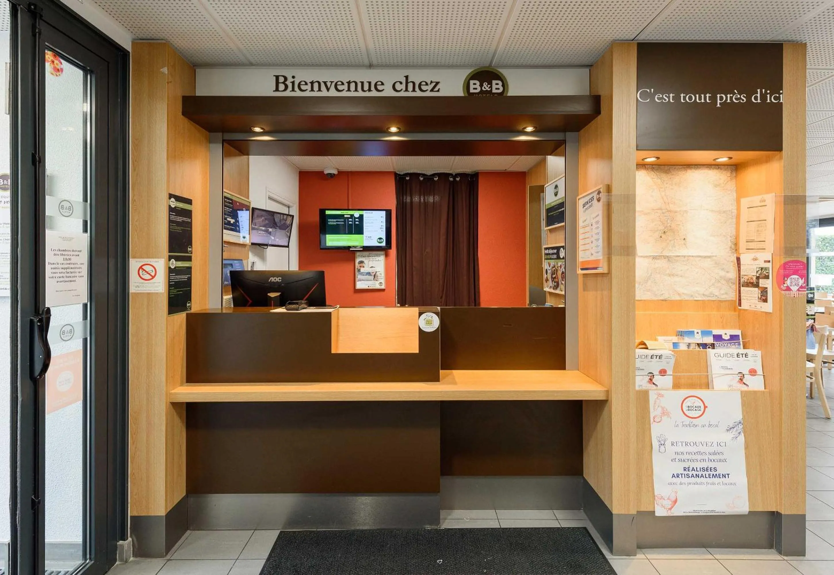 Lobby or reception in B&B HOTEL Toulouse Purpan Zénith