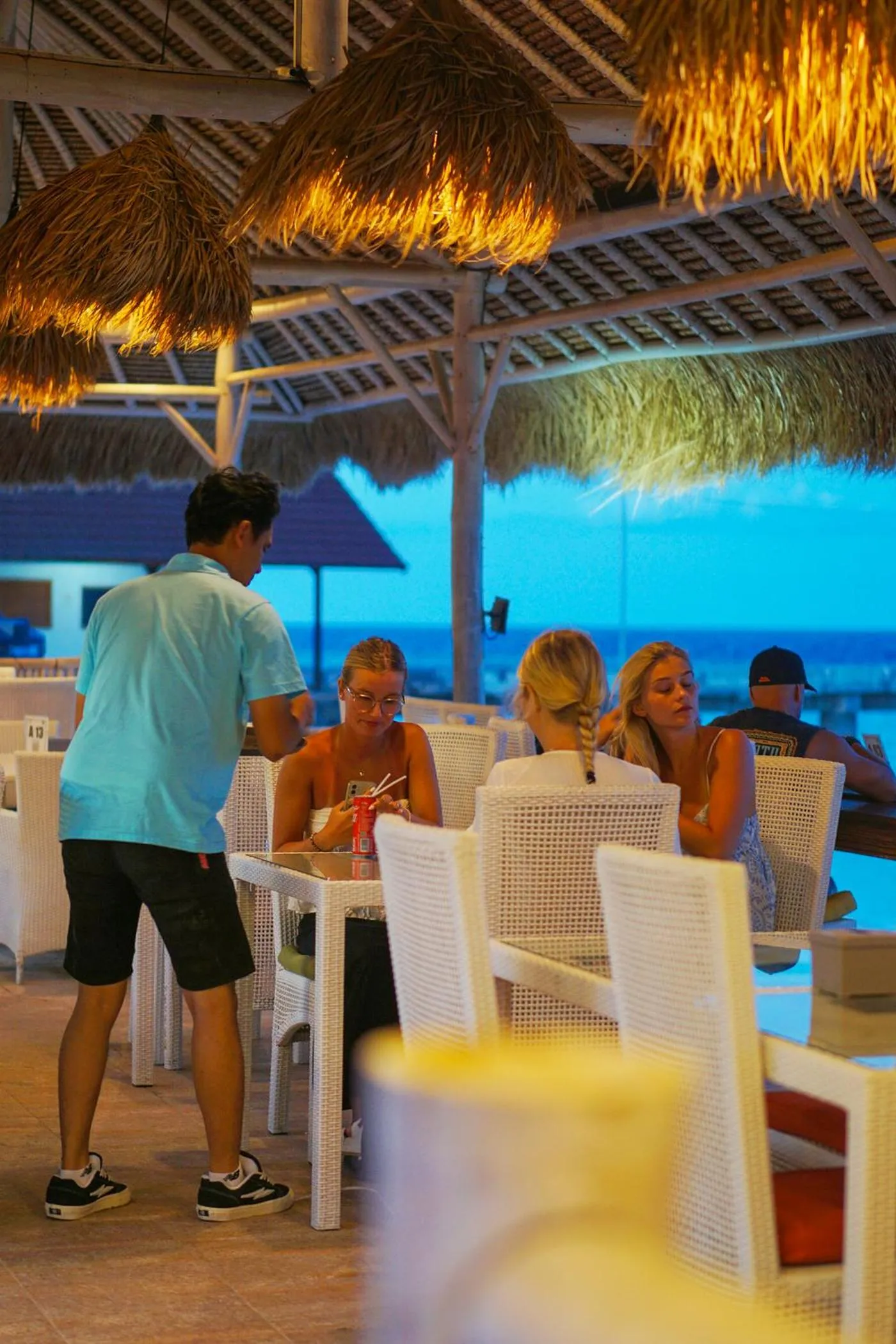 Restaurant/places to eat in Kura Kura Resort Gili Meno