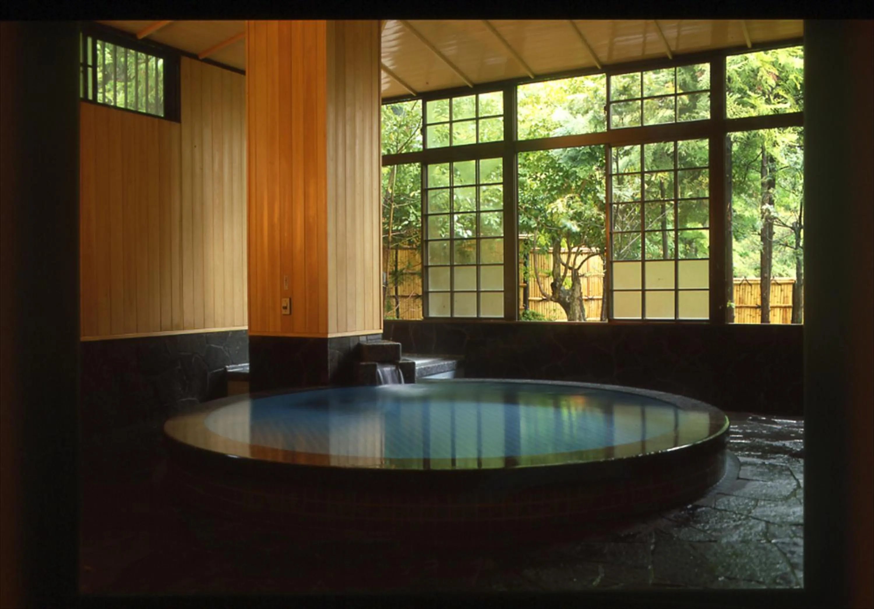 Hot Spring Bath in Sansuien