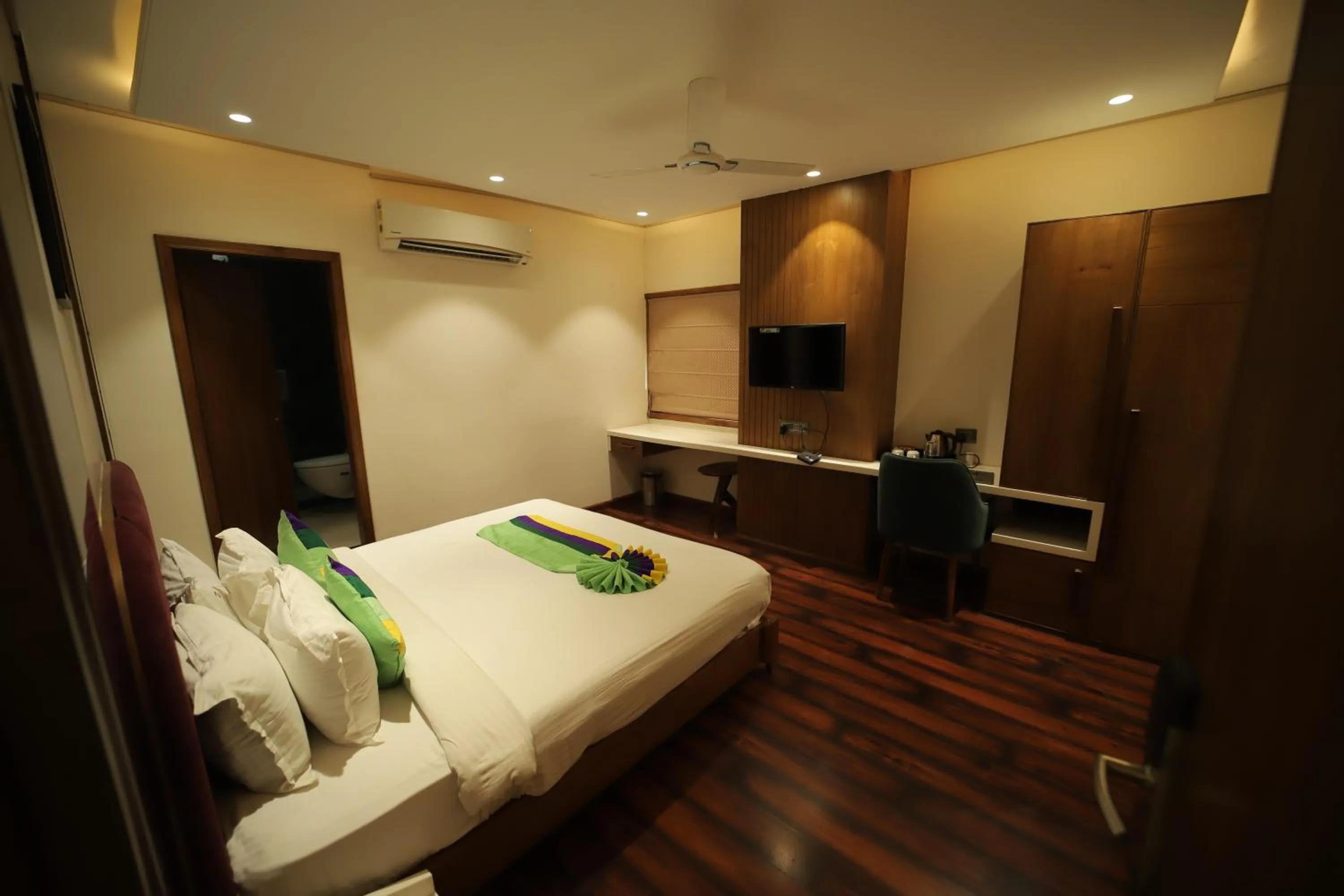 Photo of the whole room, Bed in Staykart Z