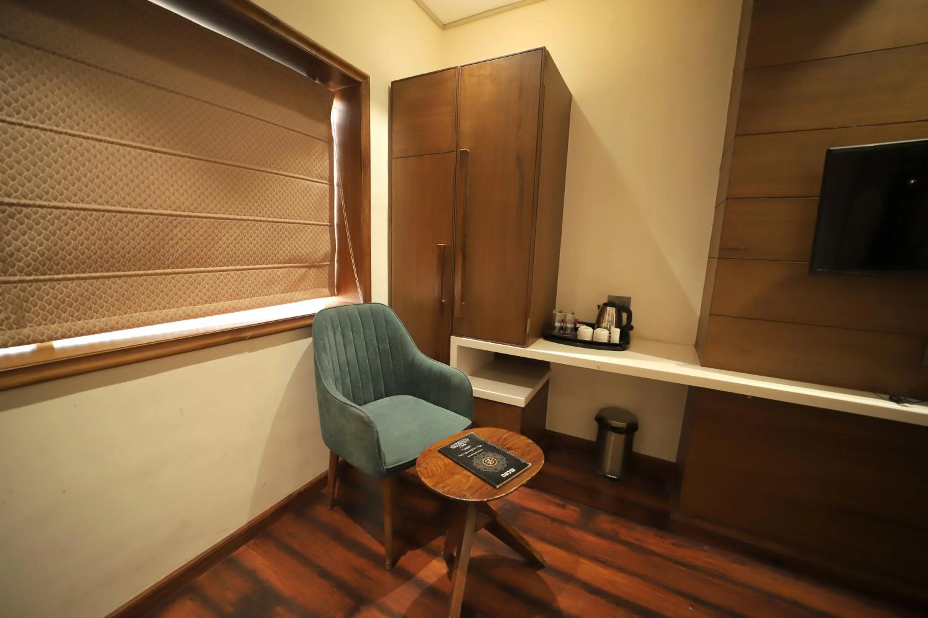 Seating area in Staykart Z