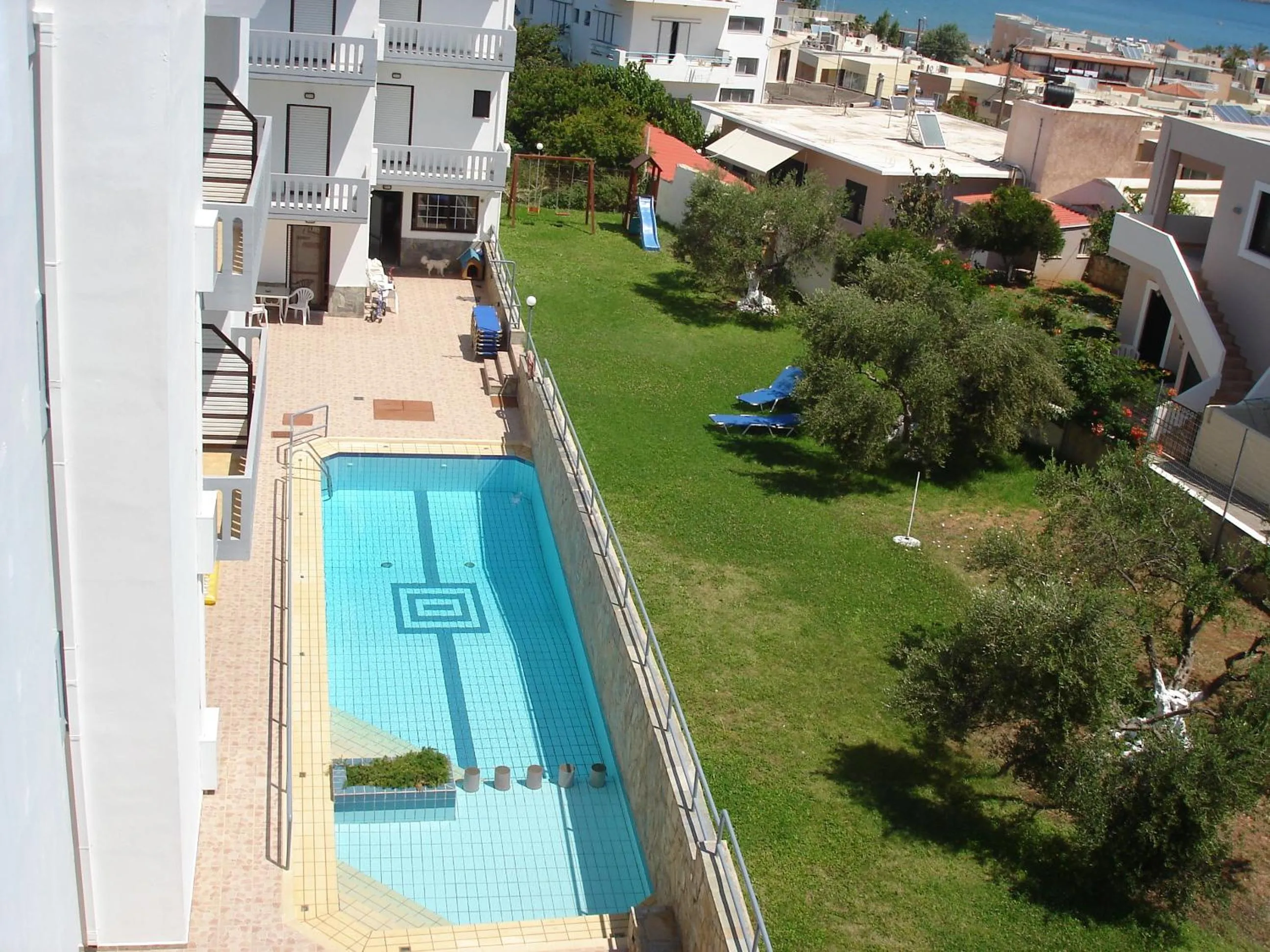 Garden in Popi Hotel Apartments