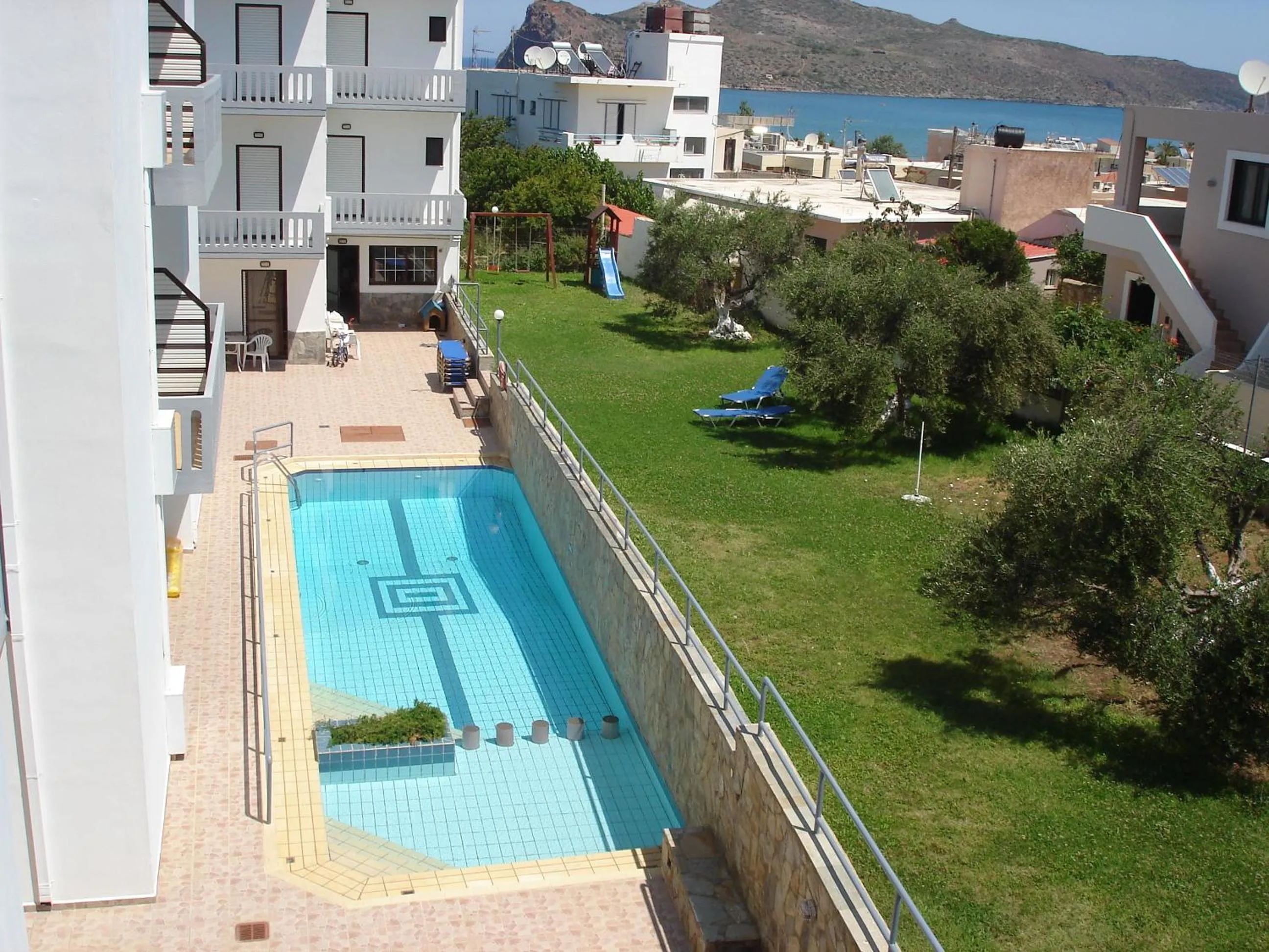 Swimming pool in Popi Hotel Apartments