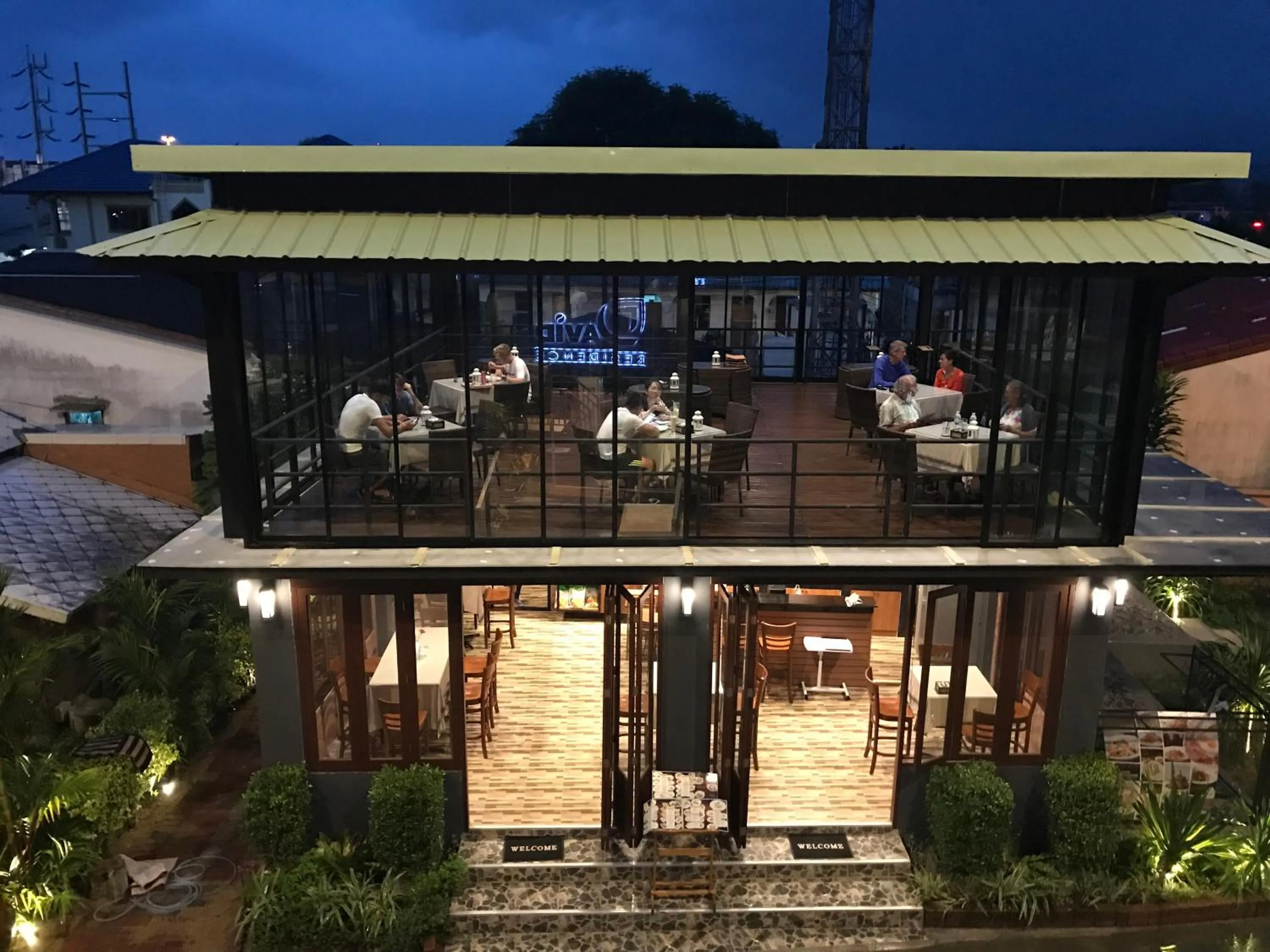 Restaurant/places to eat in David Residence