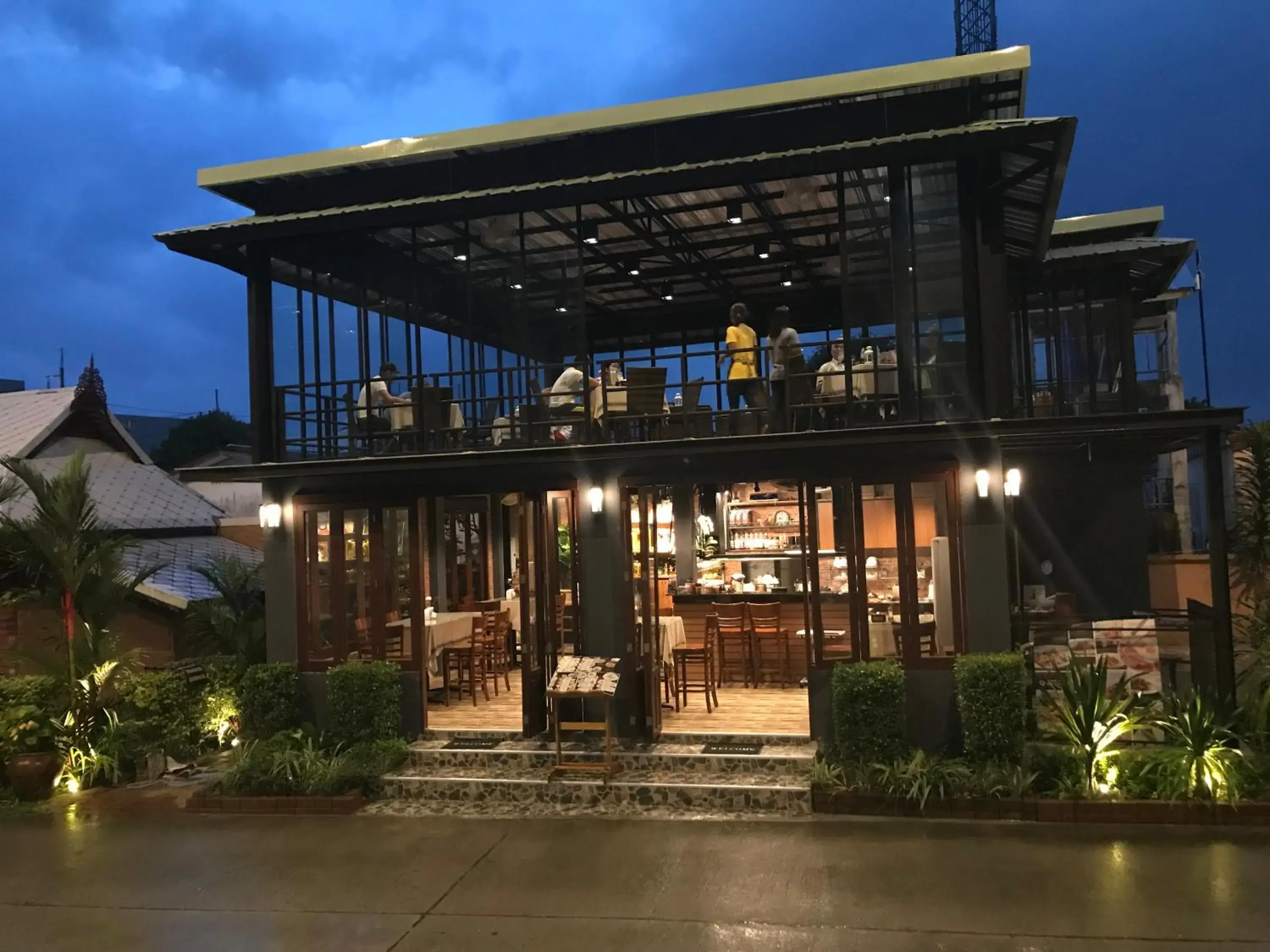 Restaurant/places to eat in David Residence Restaurant/places to eat in David Residence