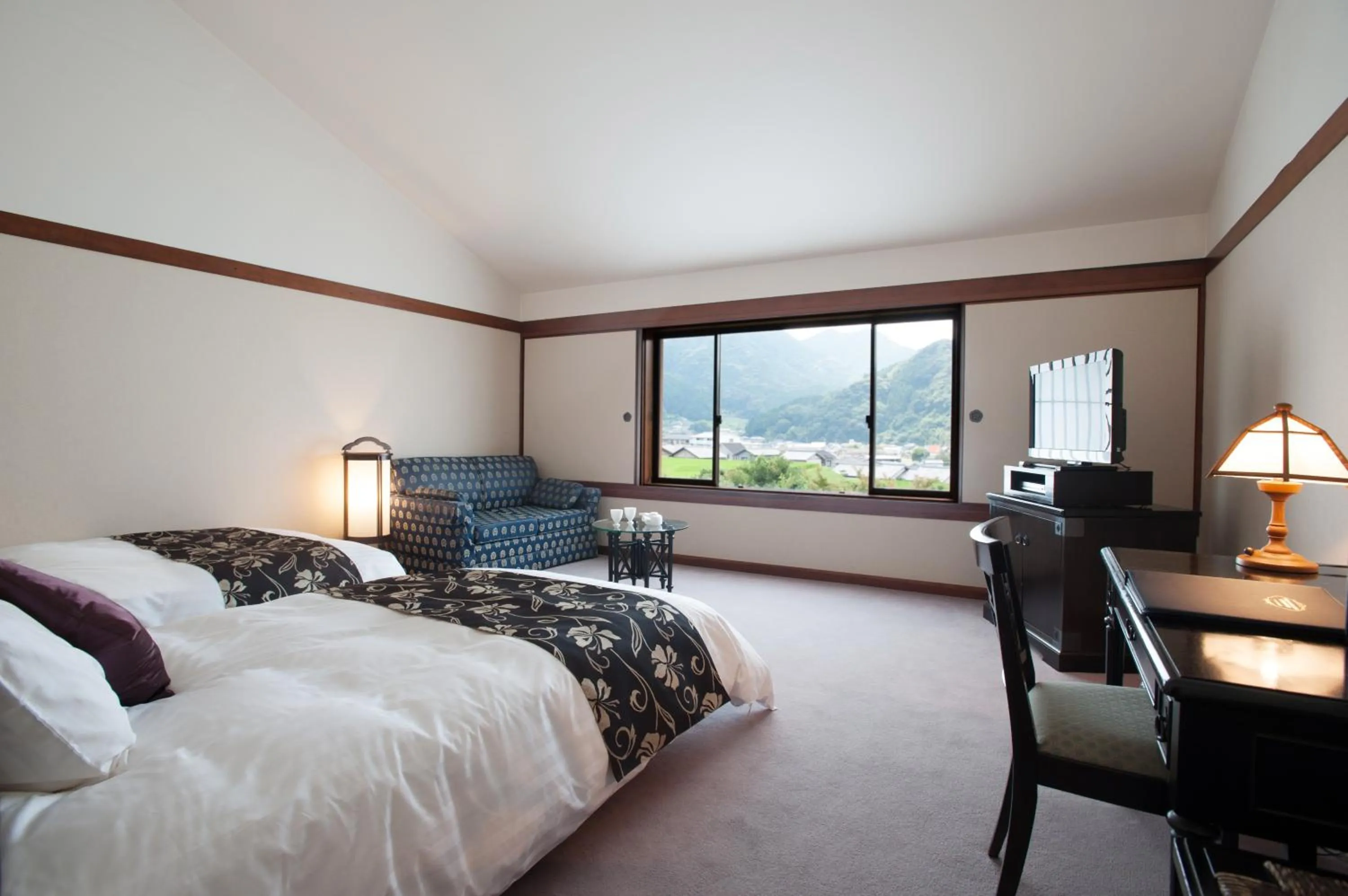 Photo of the whole room, Bed in Hamilton Ureshino