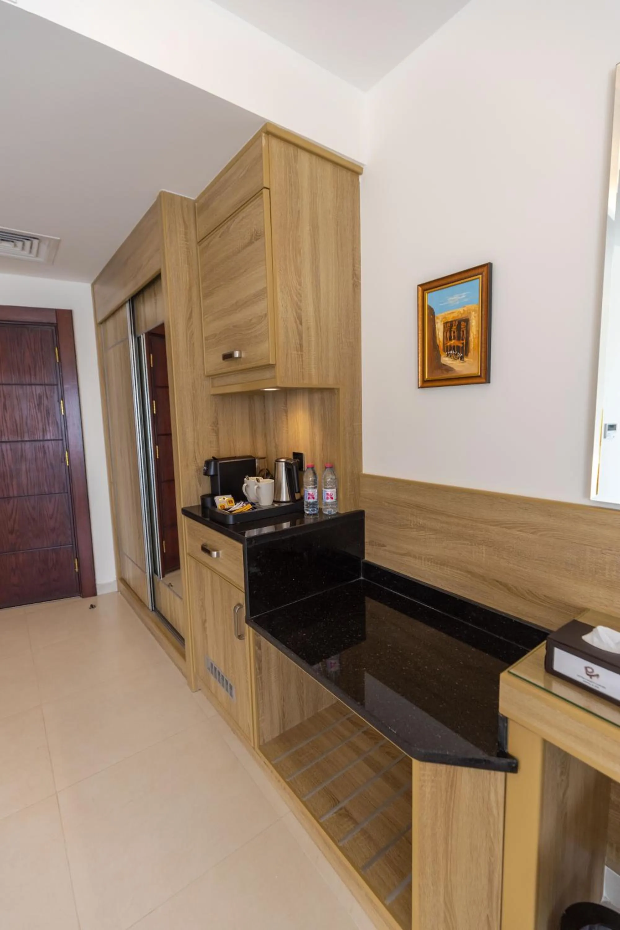 Coffee/tea facilities in Petra Legacy Luxury
