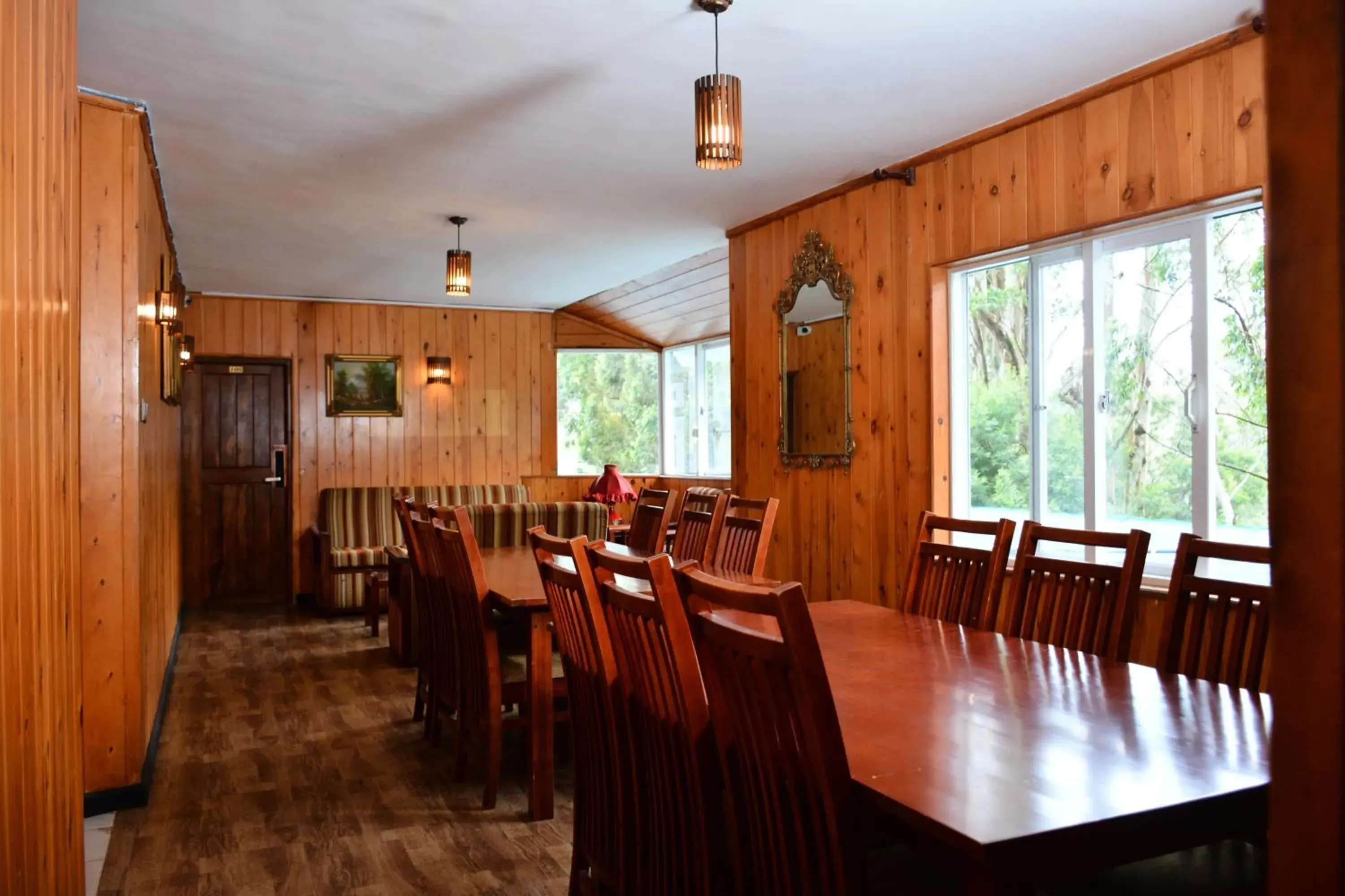 Jaithra Inn Jaithra Inn