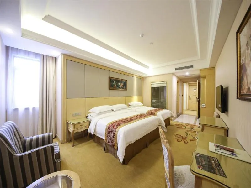 Bed in Vienna Hotel Shanghai Hongqiao Convention & Exhibition Center