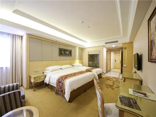 Bed in Vienna Hotel Shanghai Hongqiao Convention & Exhibition Center