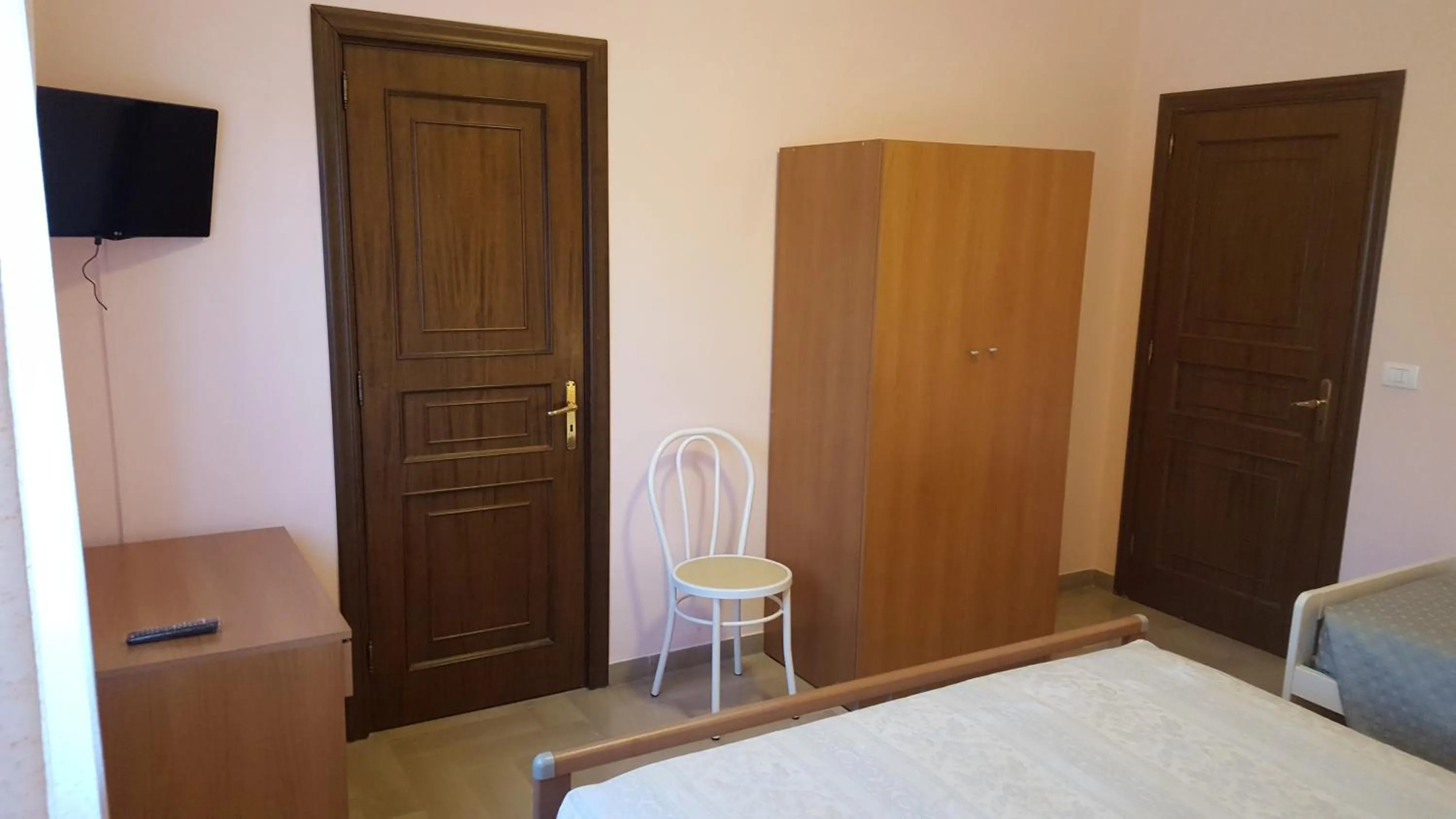 Bedroom, Bed in Villa Erry