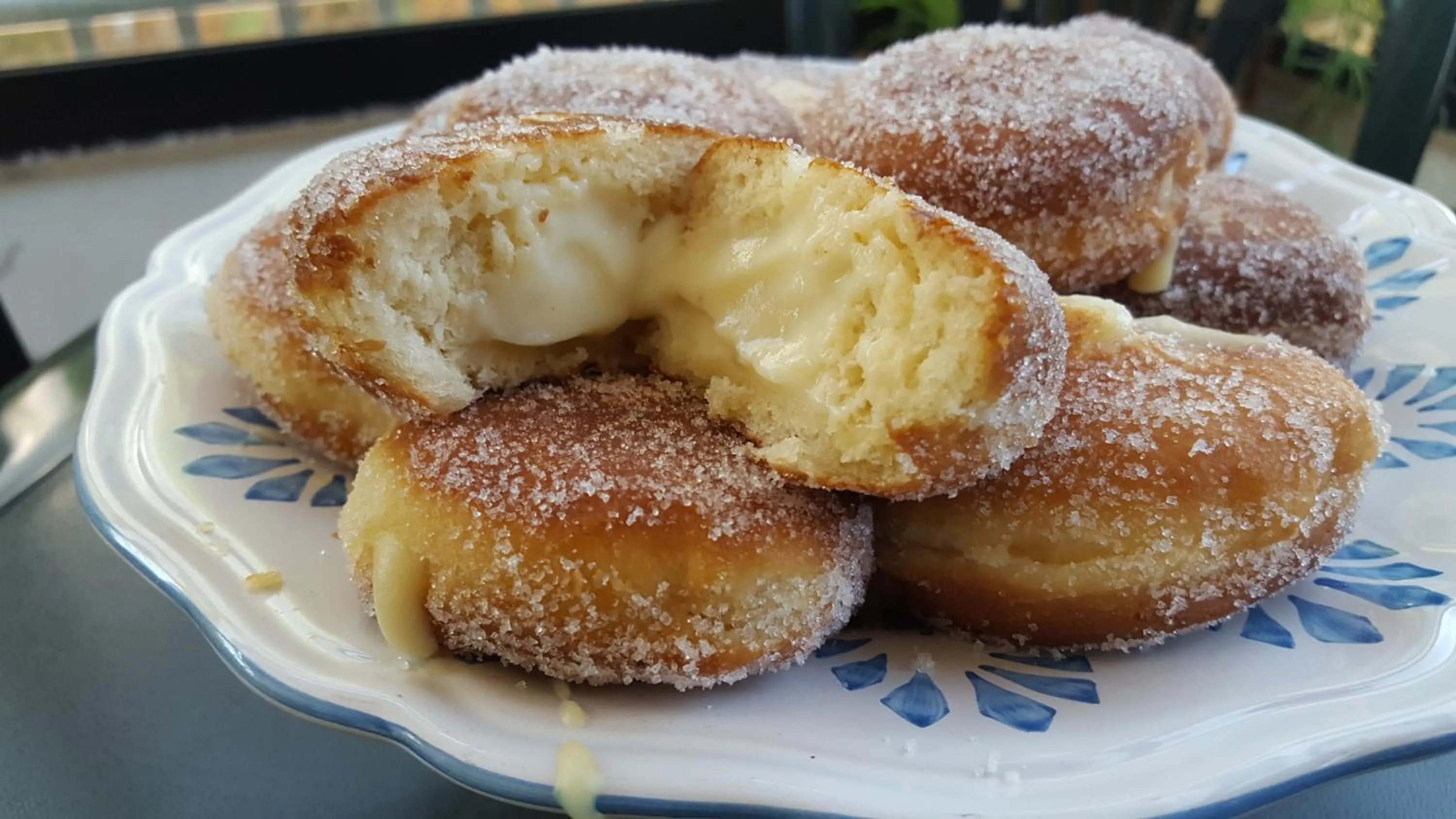 Italian breakfast in Villa Erry