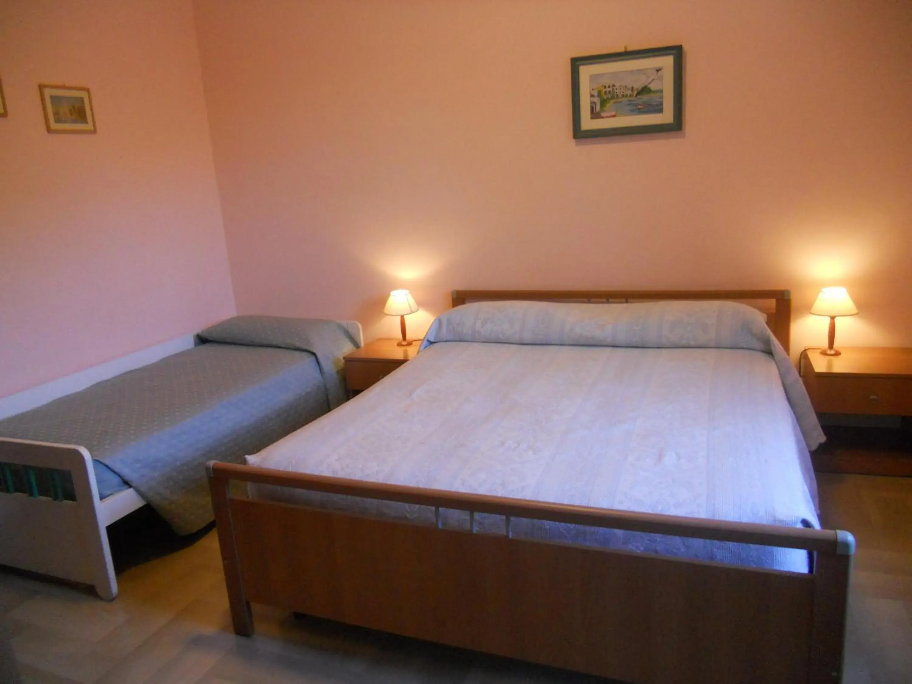 Triple Room with Garden View - single occupancy in Villa Erry Triple Room with Garden View - single occupancy in Villa Erry