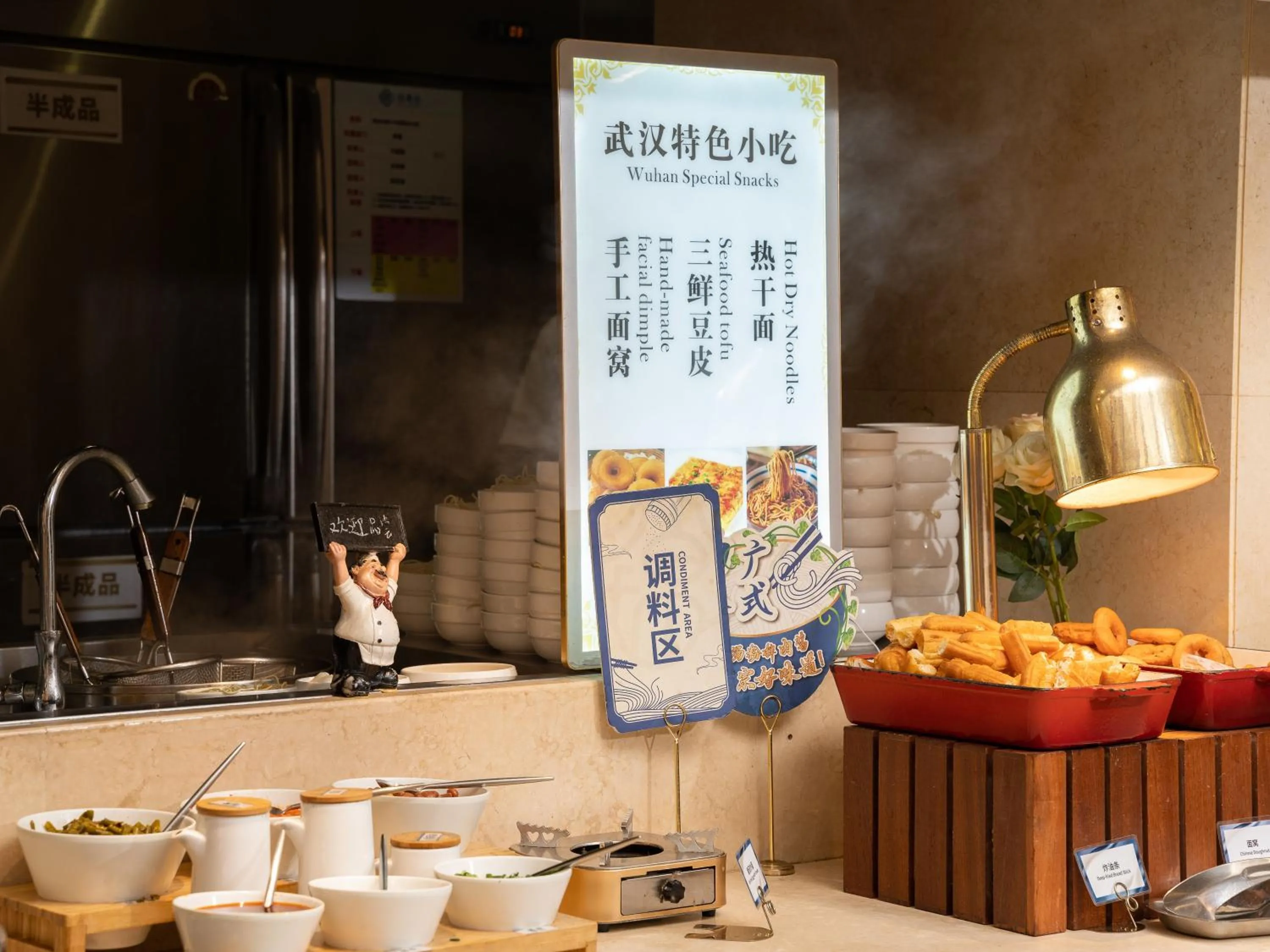 Buffet breakfast in Vienna International Hotel Wuhan Jiefang Avenue