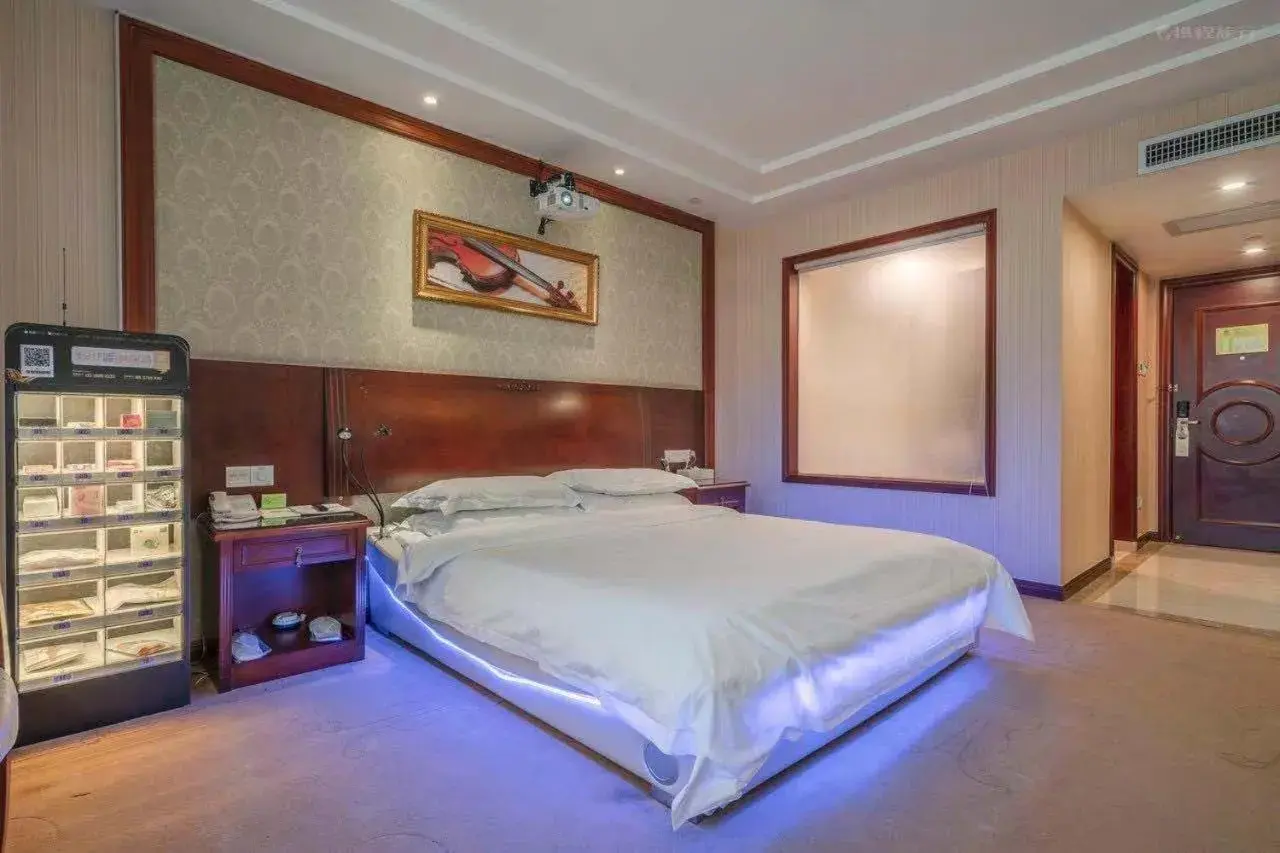 Bed in Vienna Hotel Guangzhou Yuexiu West Huifu Road Bed in Vienna Hotel Guangzhou Yuexiu West Huifu Road