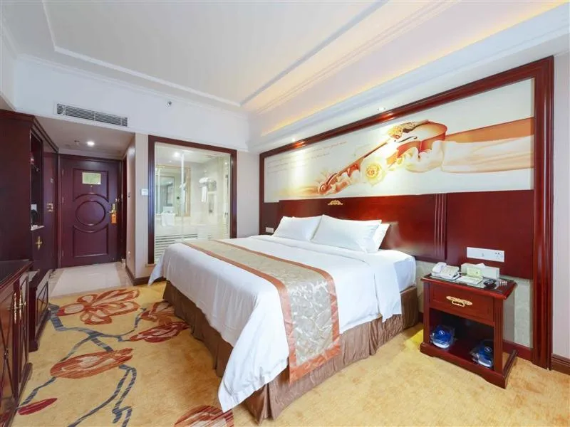 Bed in Vienna Hotel Heyuan Hongxing Road