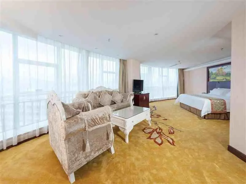 Bed in Vienna Hotel Heyuan Hongxing Road