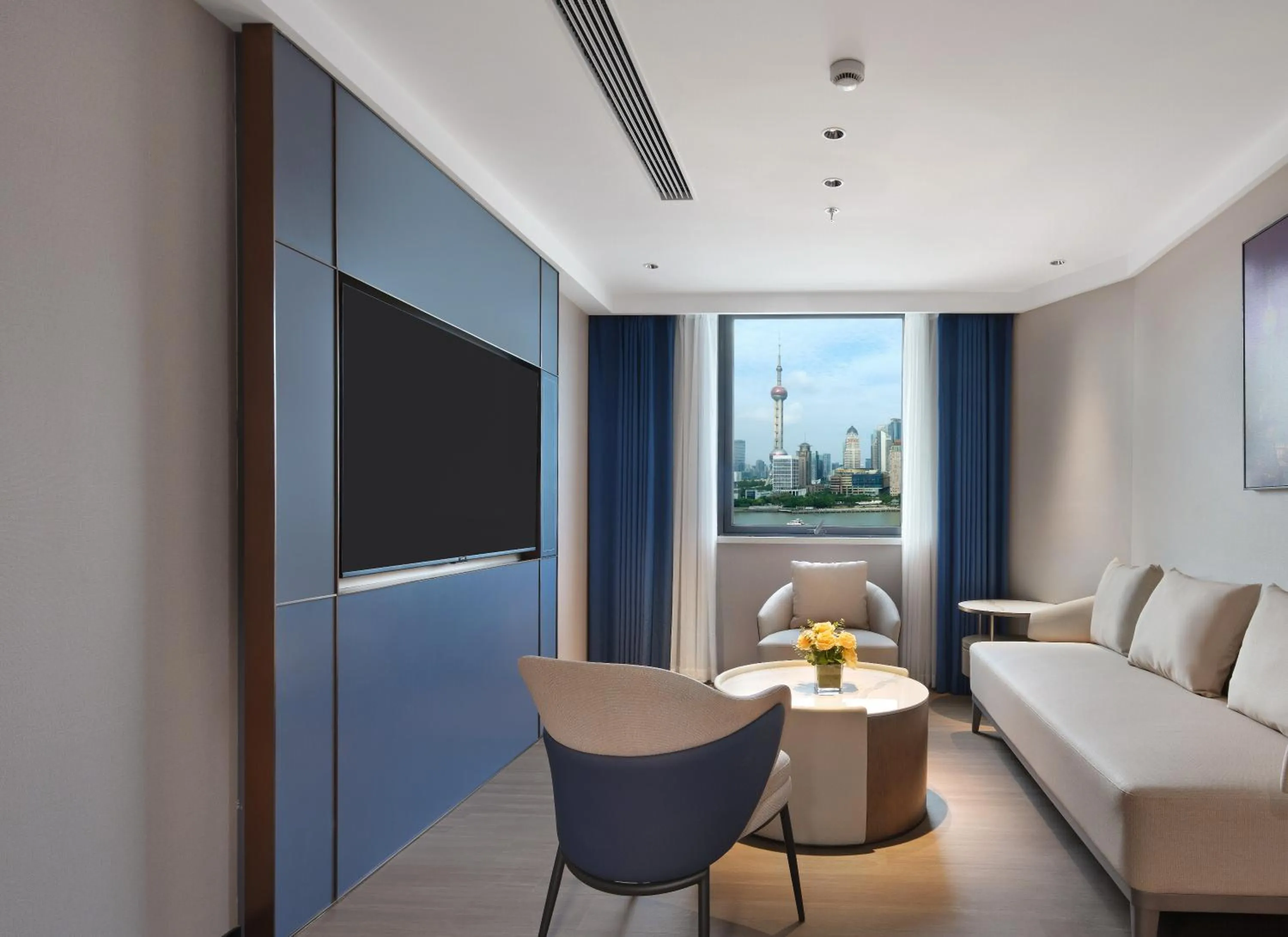Panoramic view of the Bund,  one living room, one bedroom suite in Jinglai Hotel Bushe - Shanghai Nanjing East Road Bund Branch