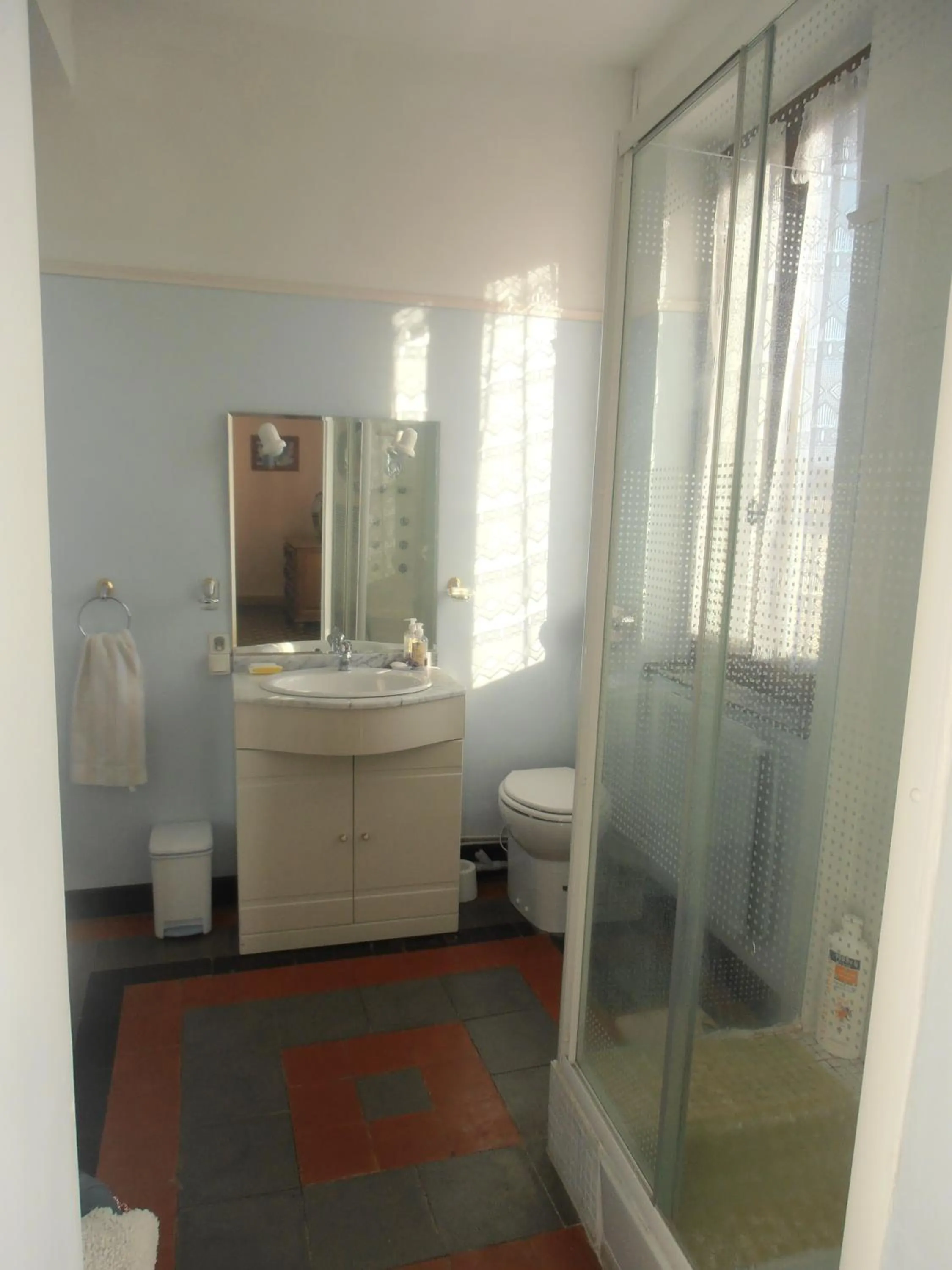 Bathroom in L'Orchidée