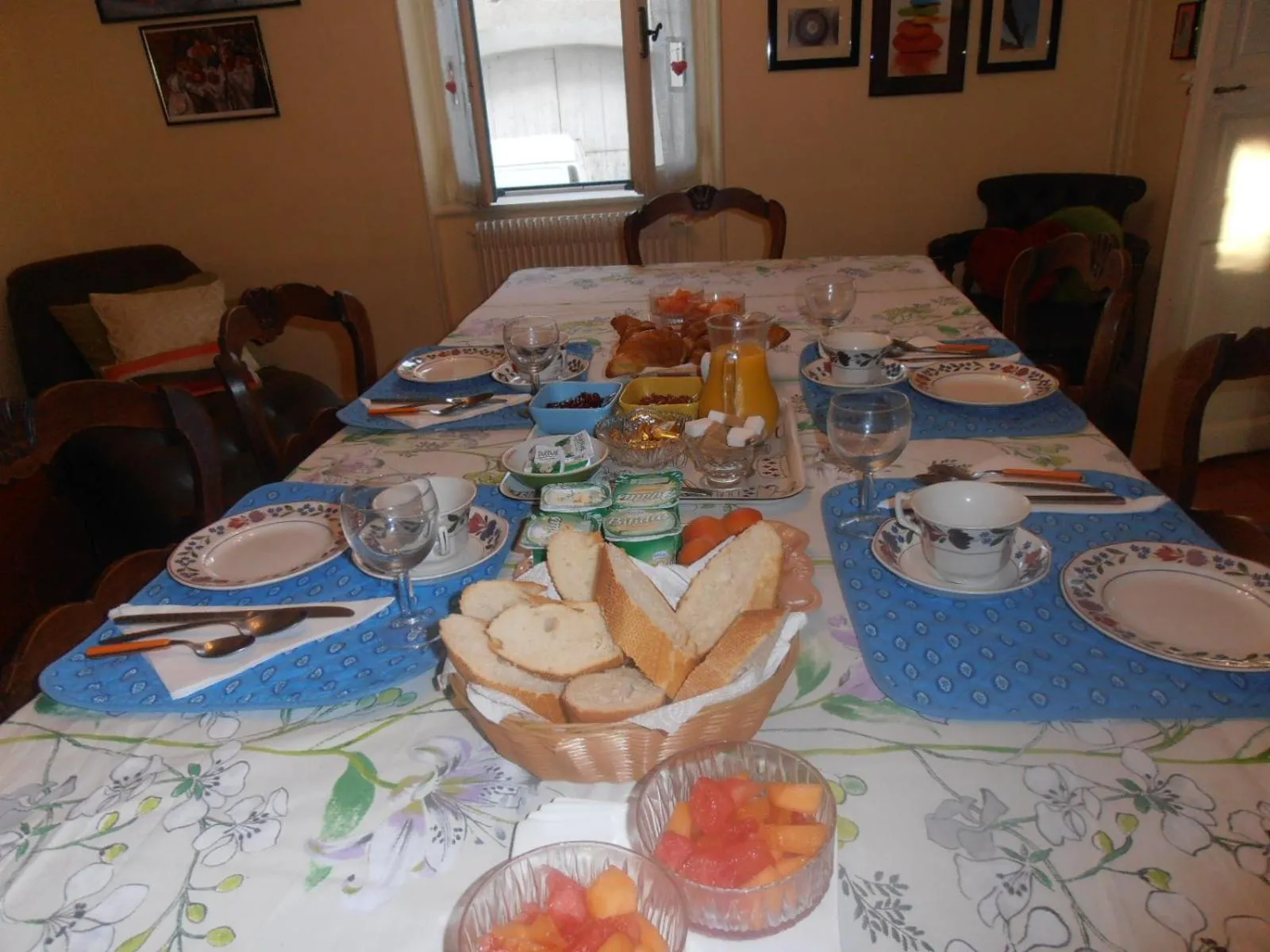 Continental breakfast in L'Orchidée