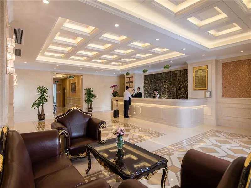 Vienna Hotel Shenzhen East Railway Station