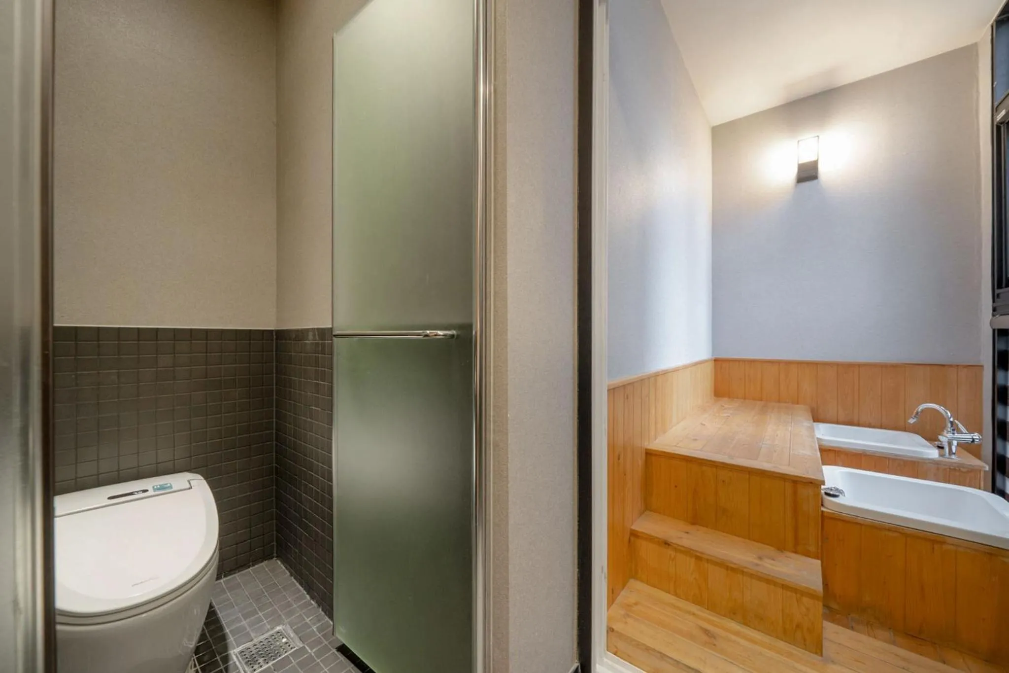 Spa and wellness centre/facilities in Cheonho Aria Hotel