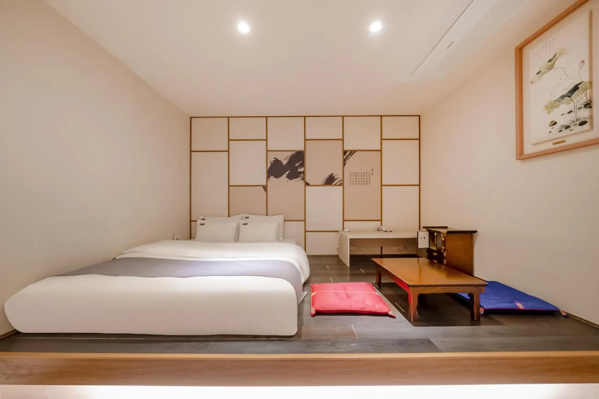 Bed in Cheonho Aria Hotel