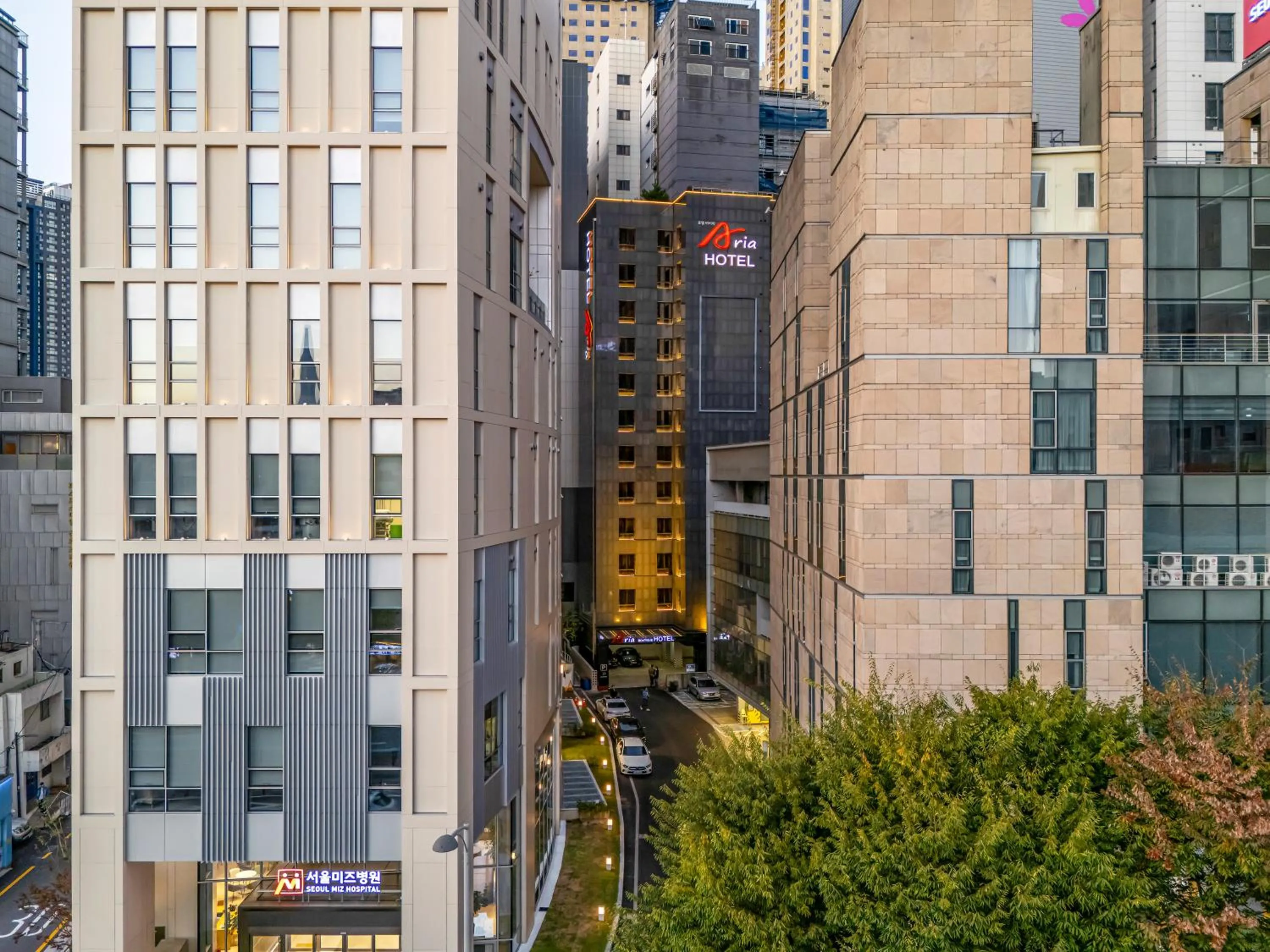 Property building in Cheonho Aria Hotel