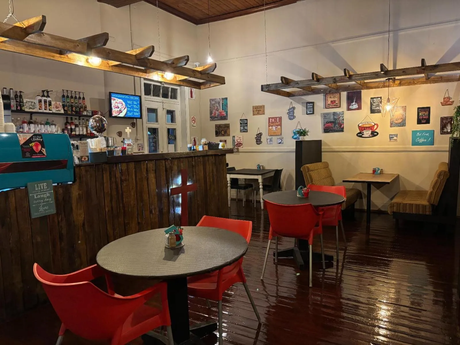 Dining area in Hendersons Lodge Ltd