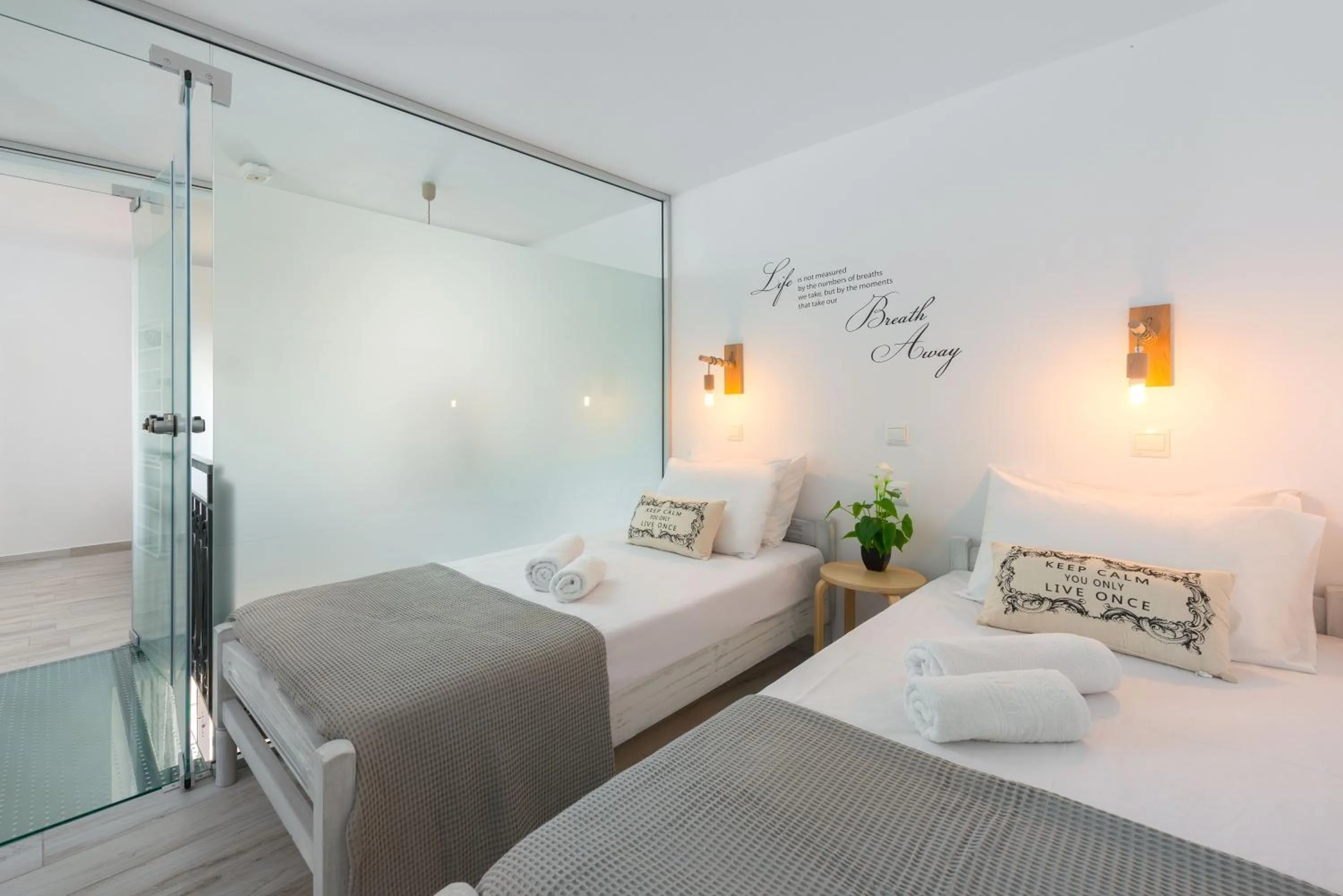 Bed in Pefkos View Suites & Maisonette