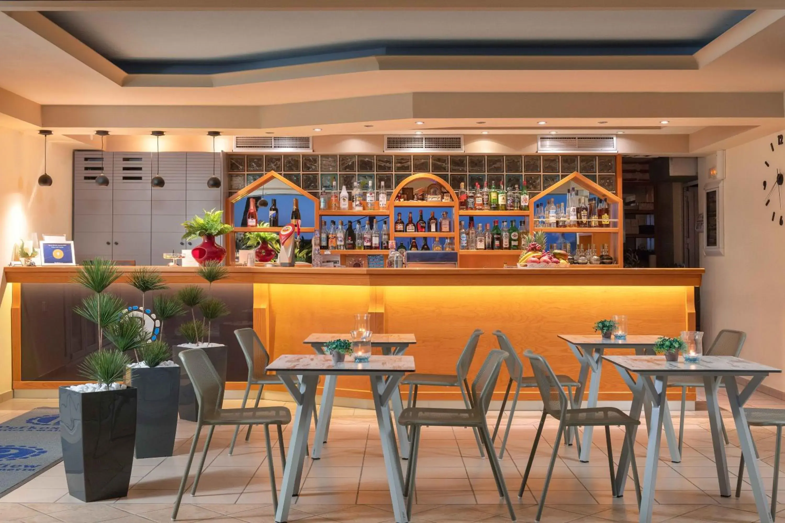 Restaurant/places to eat in Pefkos View Suites & Maisonette Restaurant/places to eat in Pefkos View Suites & Maisonette